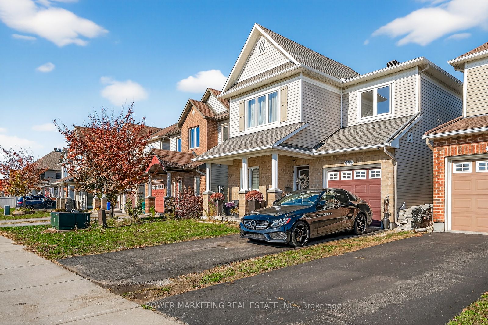 657 Clearbrook Drive N, Barrhaven, ON K2J 5S1 photo 3