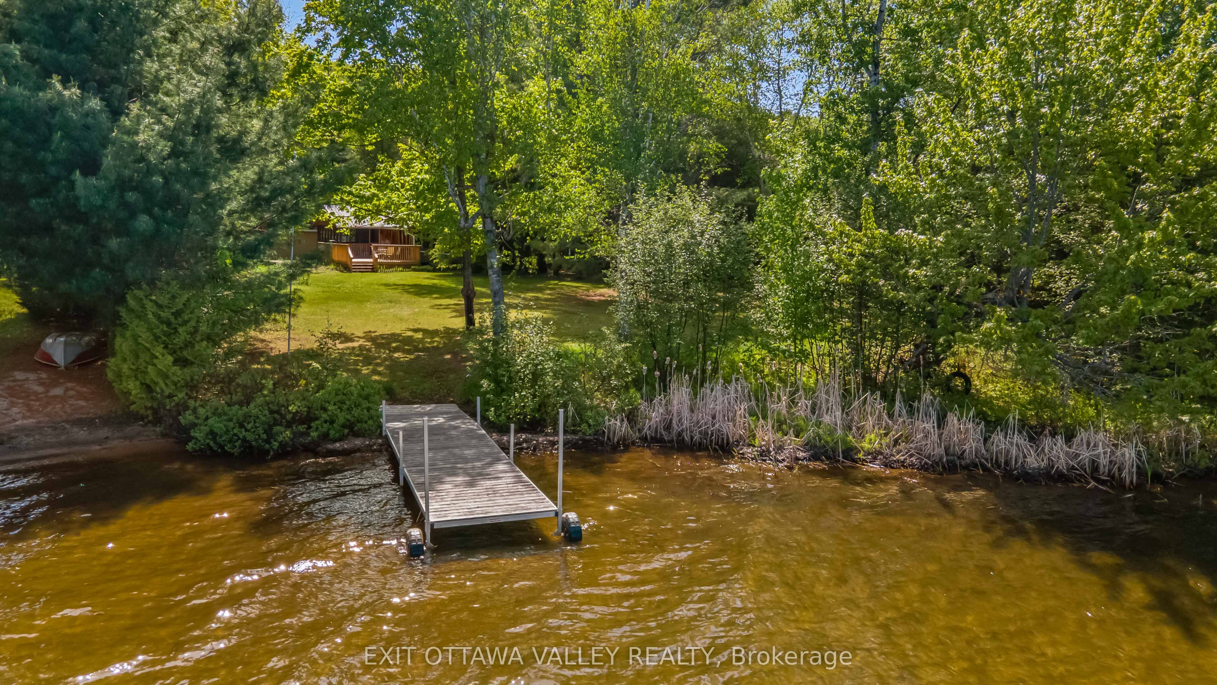 112 Arbor Vitae Road, Madawaska Valley, ON K0J 1B0 photo 2