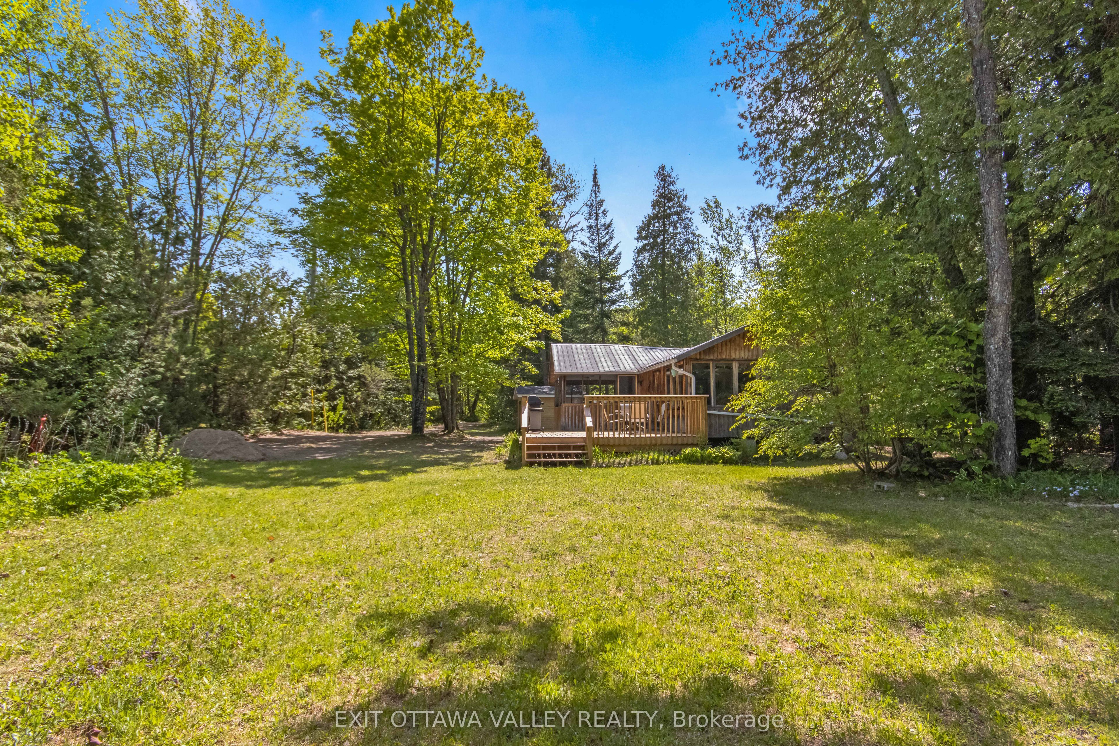 112 Arbor Vitae Road, Madawaska Valley, ON K0J 1B0 photo 3