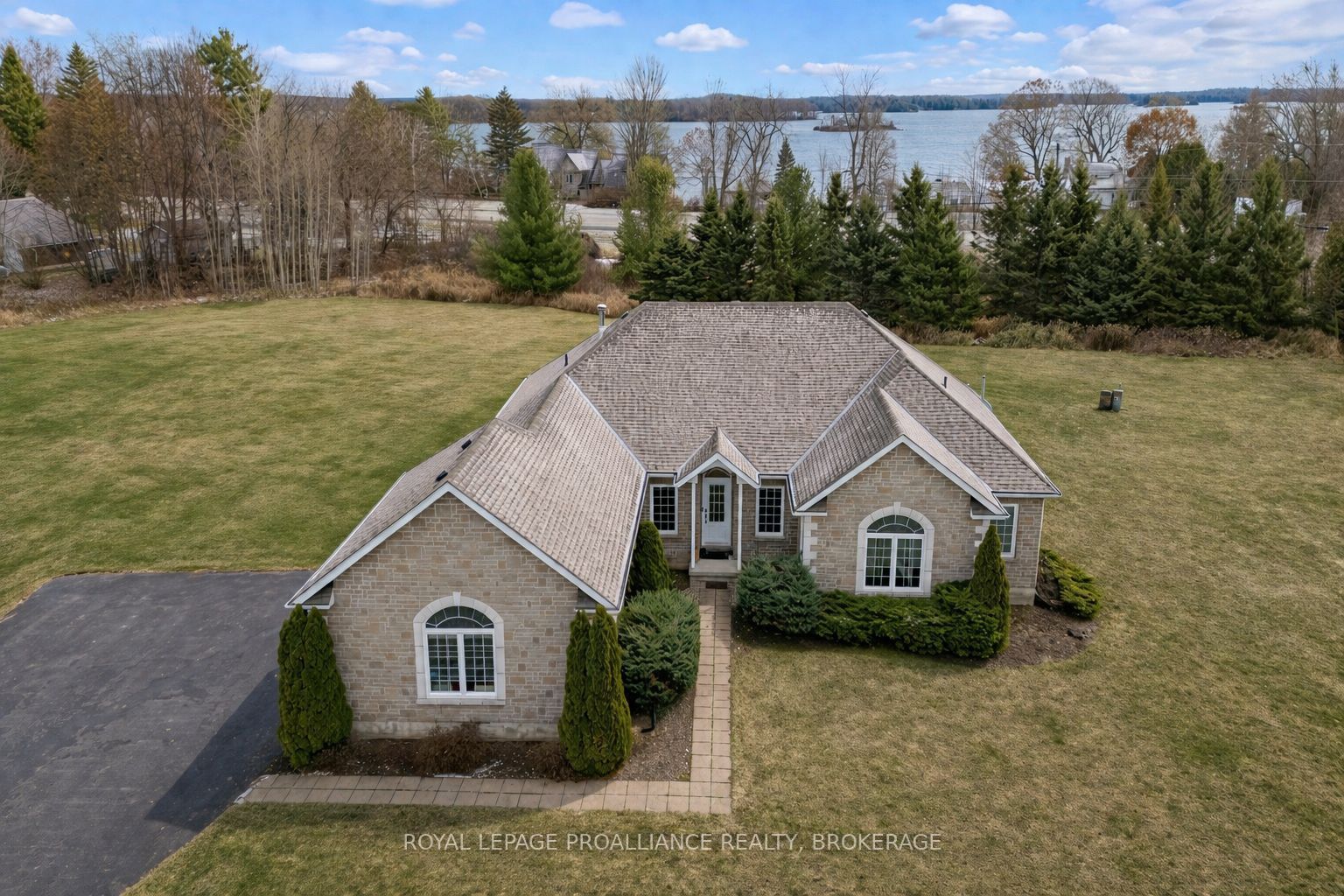 61 Conner Drive, Gananoque, ON K7G 2V4