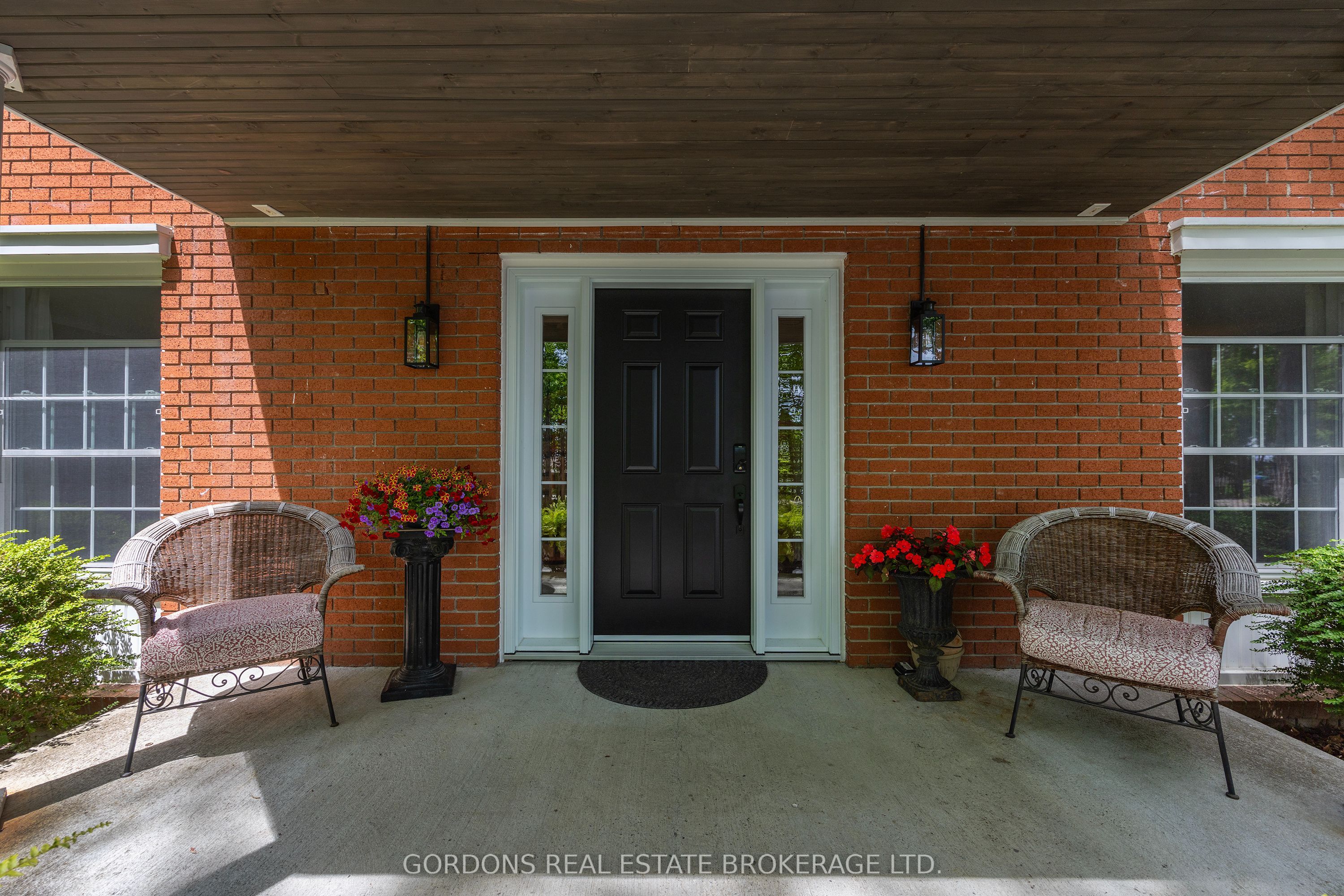 25 Riverside Drive, Kingston, ON K7L 4V1 photo 3