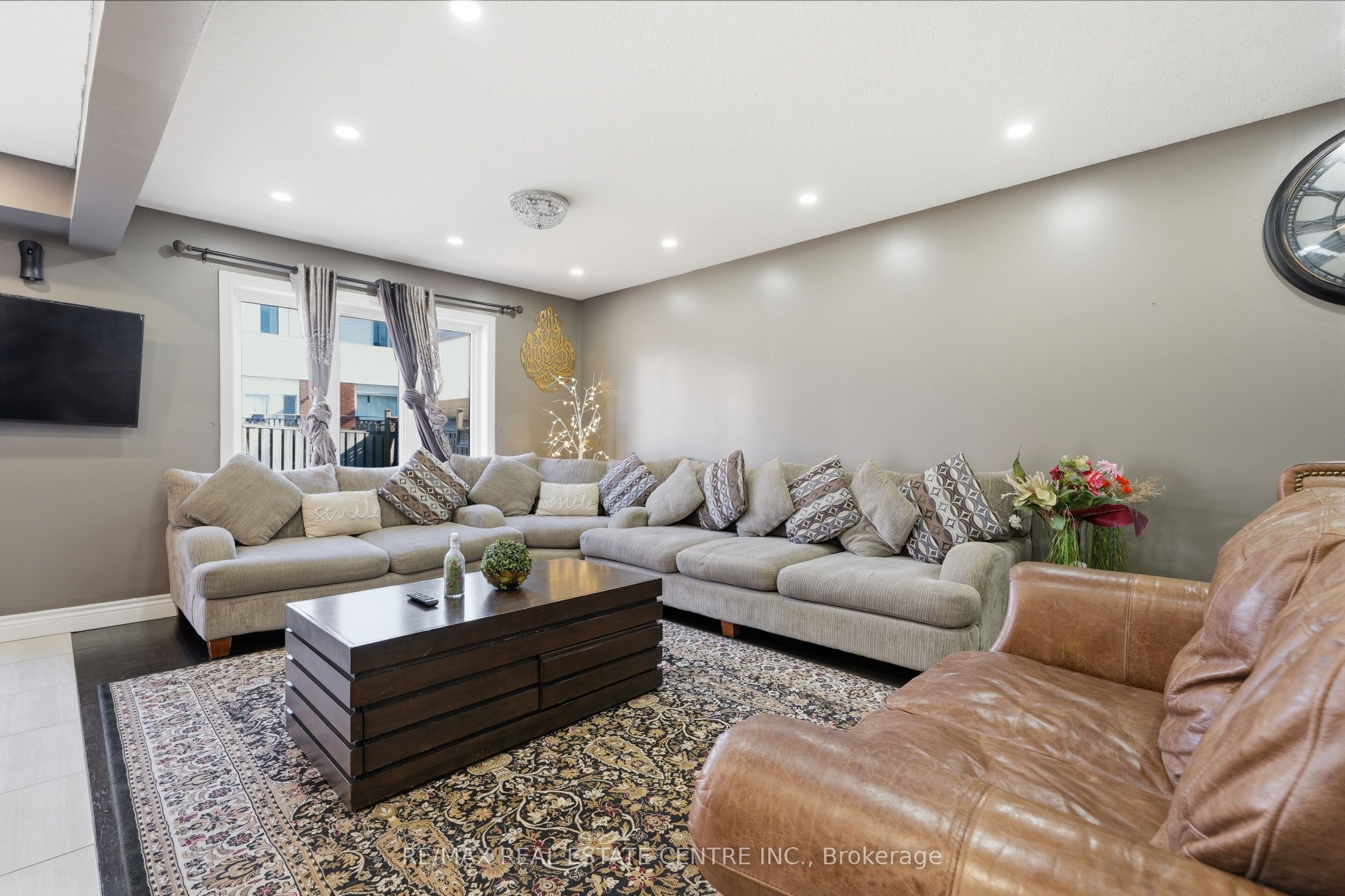 110 Green Gate Boulevard, Cambridge, ON N1T 2E2 photo 4