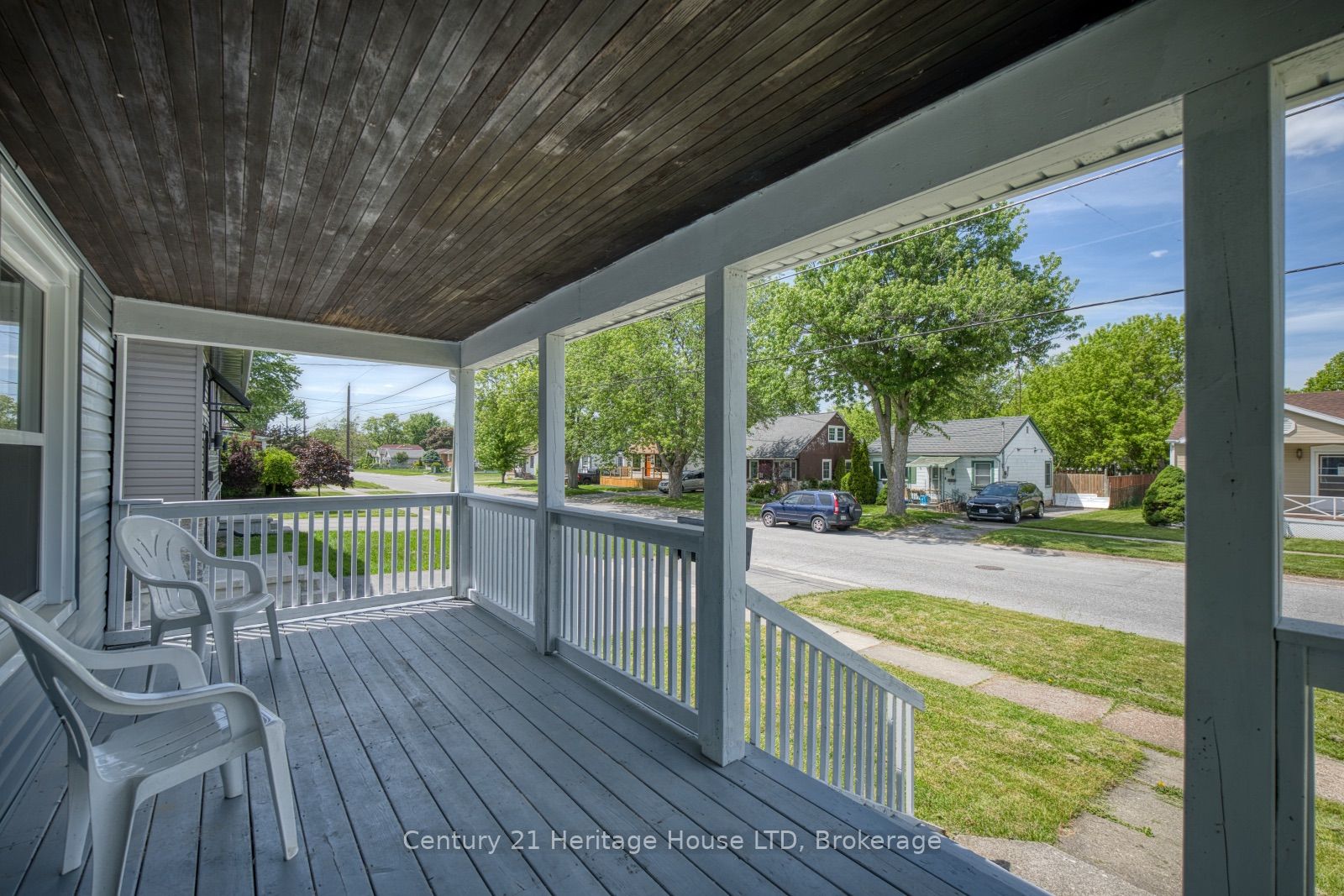 218 Henrietta Street, Fort Erie, ON L2A 2K5 photo 2