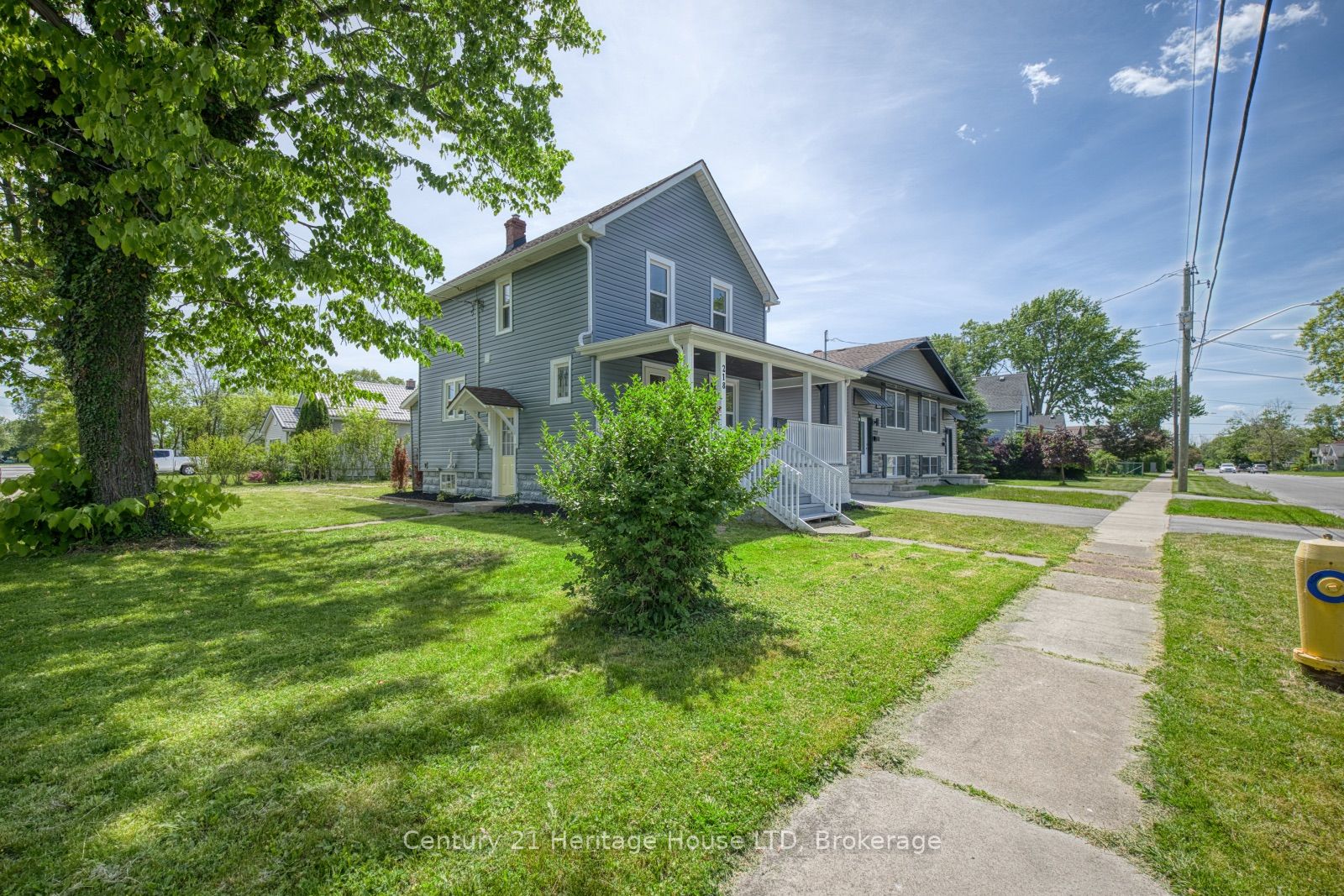 218 Henrietta Street, Fort Erie, ON L2A 2K5 photo 3