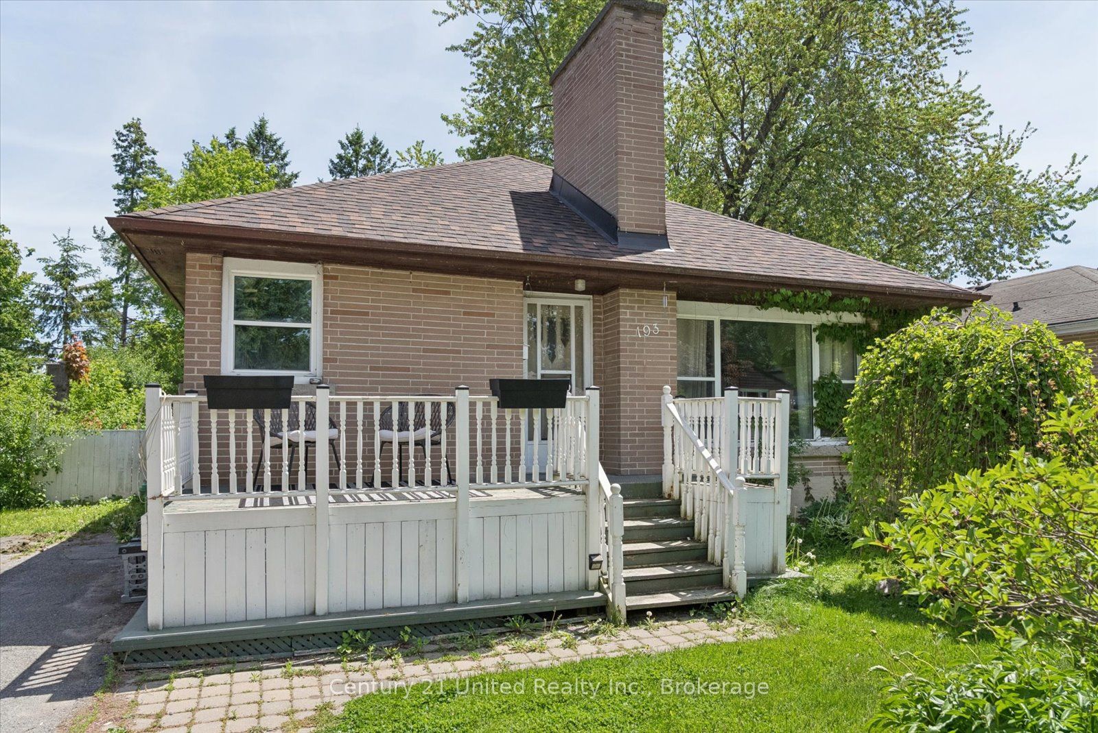 193 Shelbourne Street, Peterborough, ON K9H 5K3 photo 3