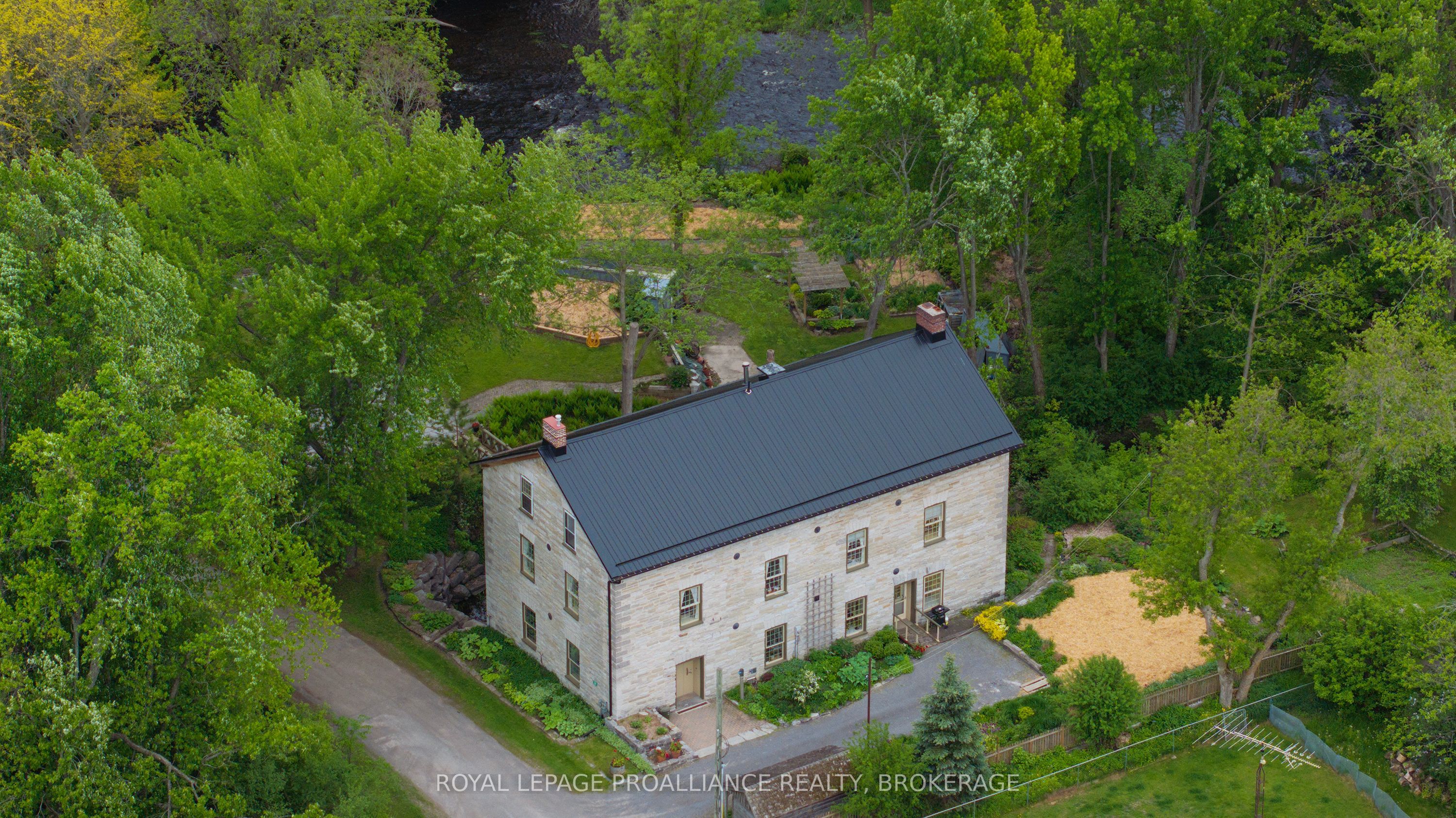 28 Front Street, Stone Mills, ON K0K 2S0 photo 3
