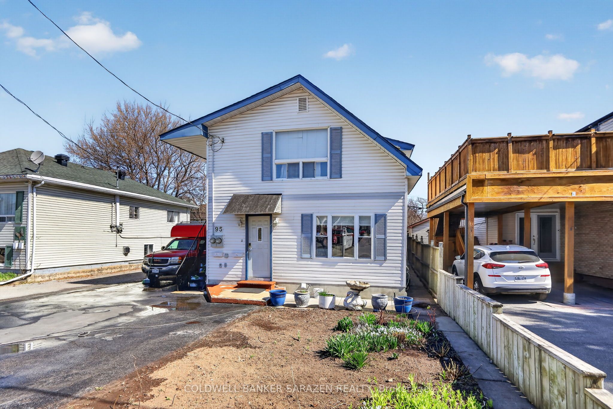 95 Ste Cecile Street, Vanier and Kingsview Park, ON K1L 5L4 photo 3