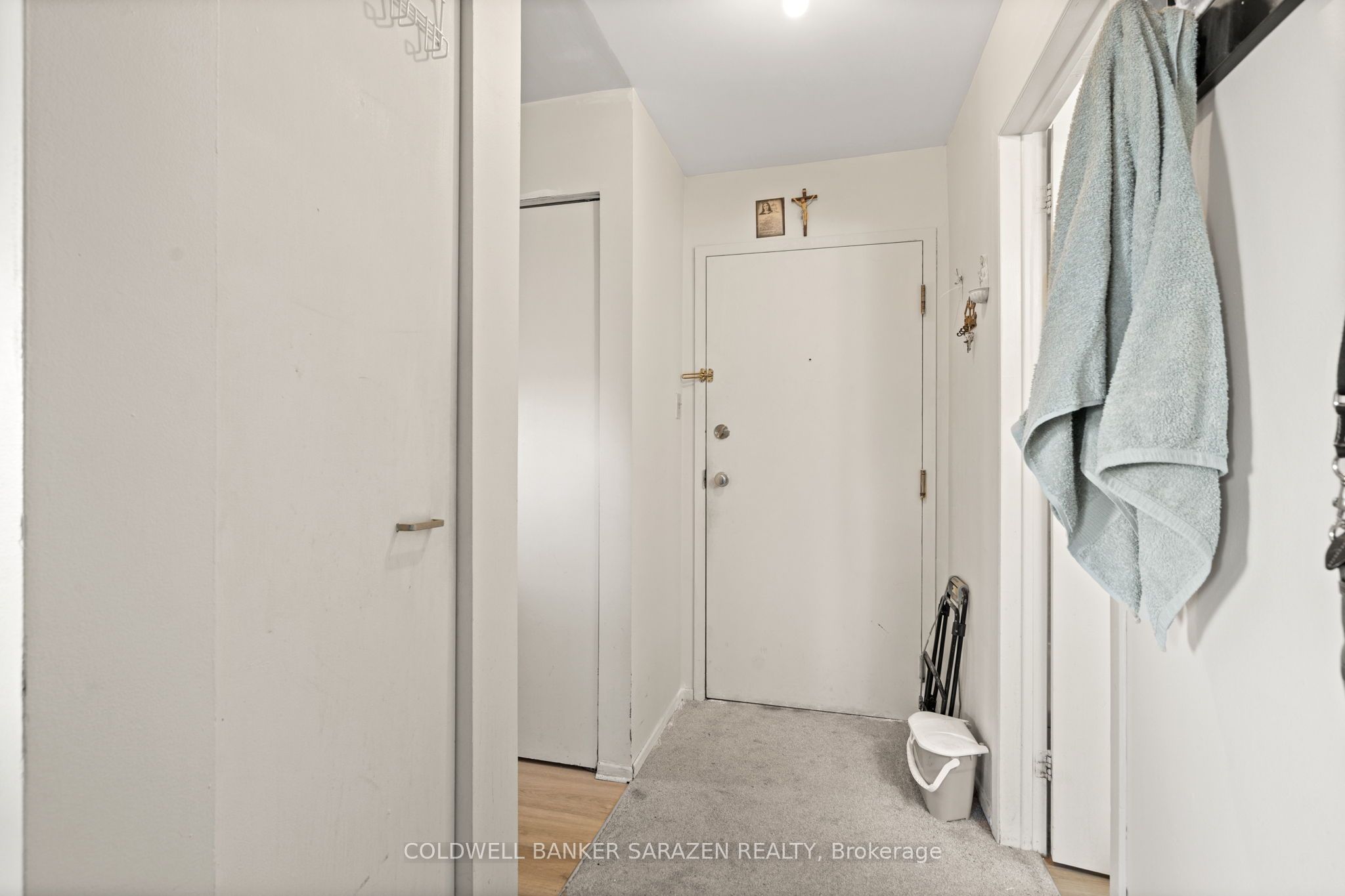 214 Viewmount Drive 209, Cityview - Parkwoods Hills - Rideau Shore, ON K2E 7X3 photo 4