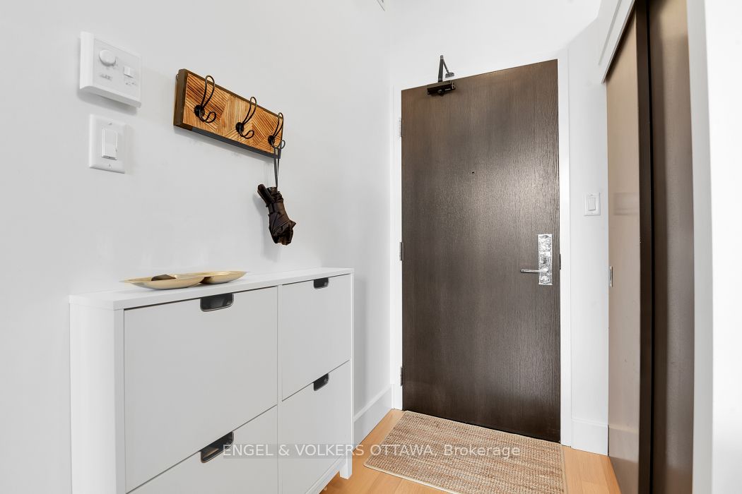 108 Third Avenue 201, Glebe - Ottawa East and Area, ON K1S 2J8 photo 3