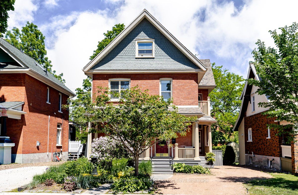 300 Maitland Avenue, Peterborough, ON K9J 5G7