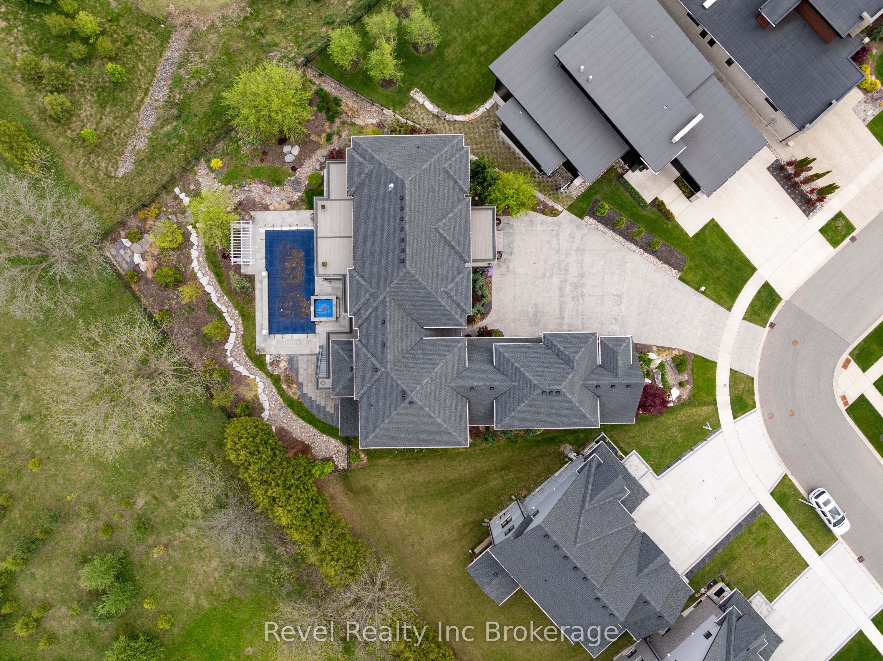 241 Tamarack Boulevard, Woodstock, ON N4S 0E4 photo 3