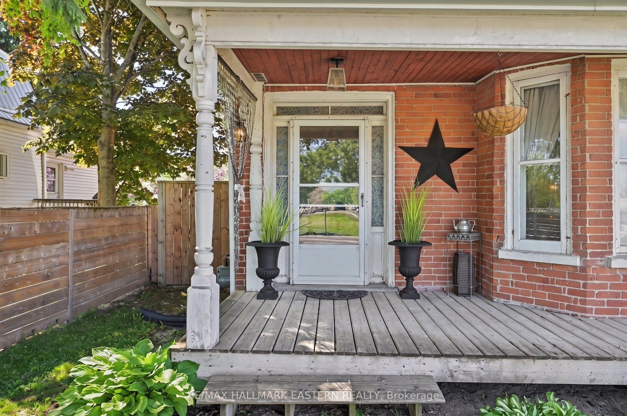 23 Elizabeth Street, Brighton, ON K0K 1H0 photo 2
