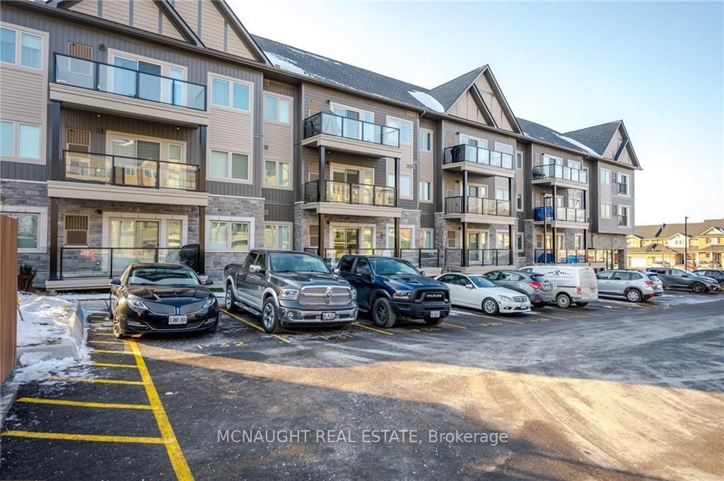 340 Florence Drive 305, Peterborough, ON K9J 6X4 photo 2