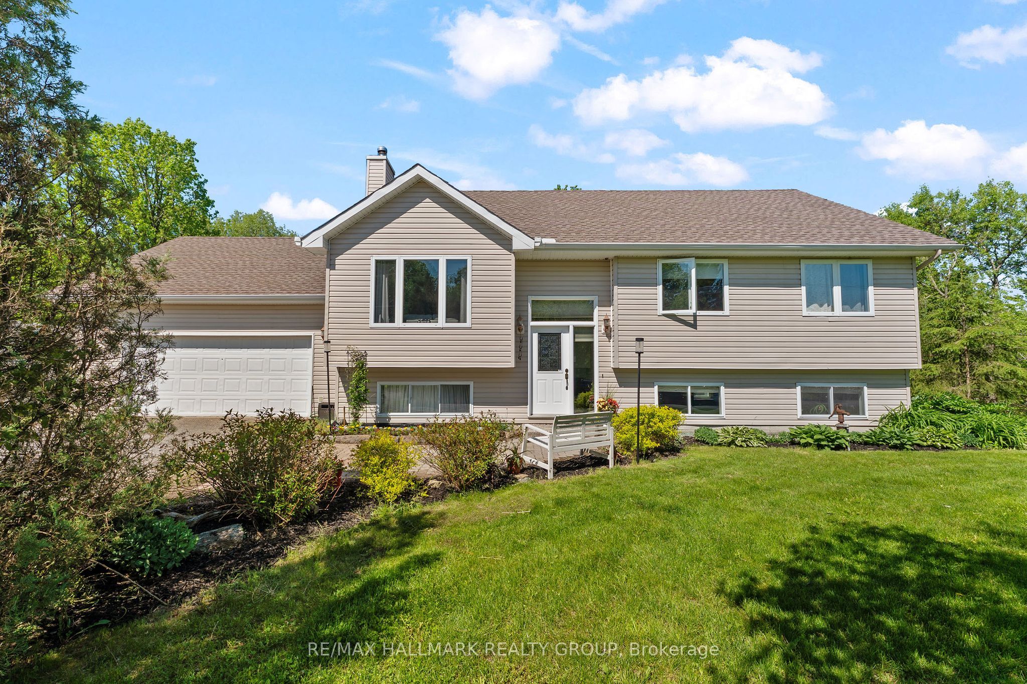 184 Old Pakenham Road, Carp - Dunrobin - Huntley - Fitzroy and Area, ON K0A 1X0 photo 2