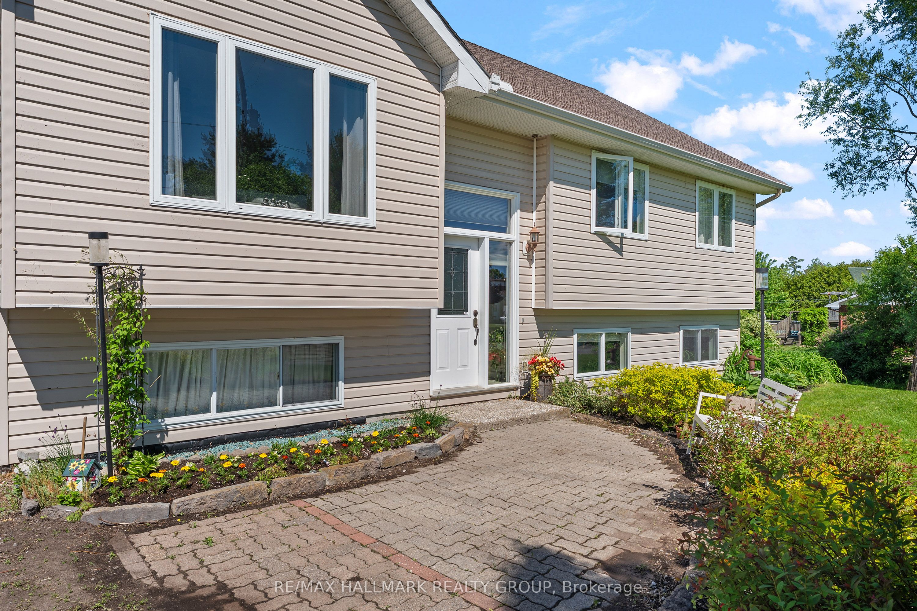 184 Old Pakenham Road, Carp - Dunrobin - Huntley - Fitzroy and Area, ON K0A 1X0 photo 3