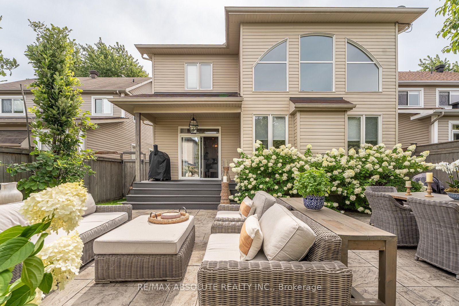 414 LANDSWOOD Way, Stittsville - Munster - Richmond, ON K2S 0A3 photo 3