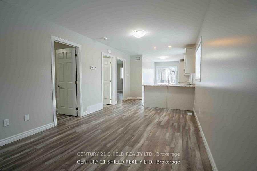 221 Third Street W, Cornwall, ON K6J 0B6 photo 3