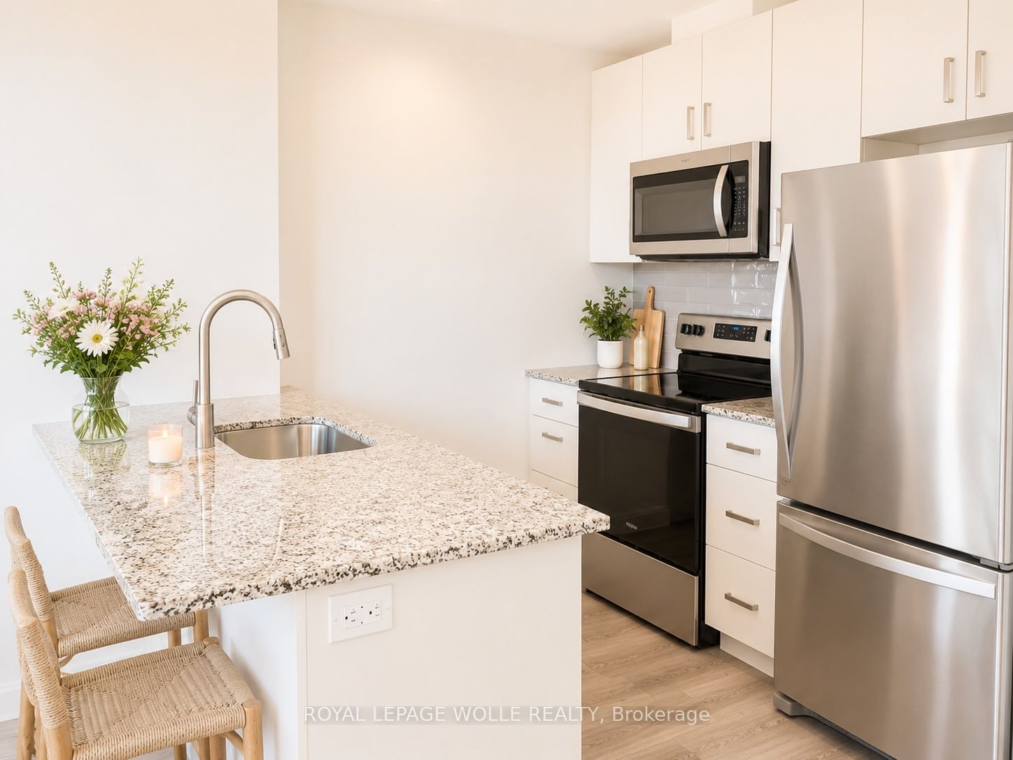 108 Garment Street 1409, Kitchener, ON N2G 0C3 photo 5