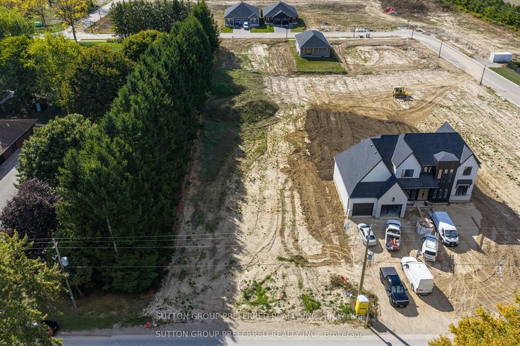 21849 Fairview Road, Thames Centre, ON N0M 2P0 photo 2