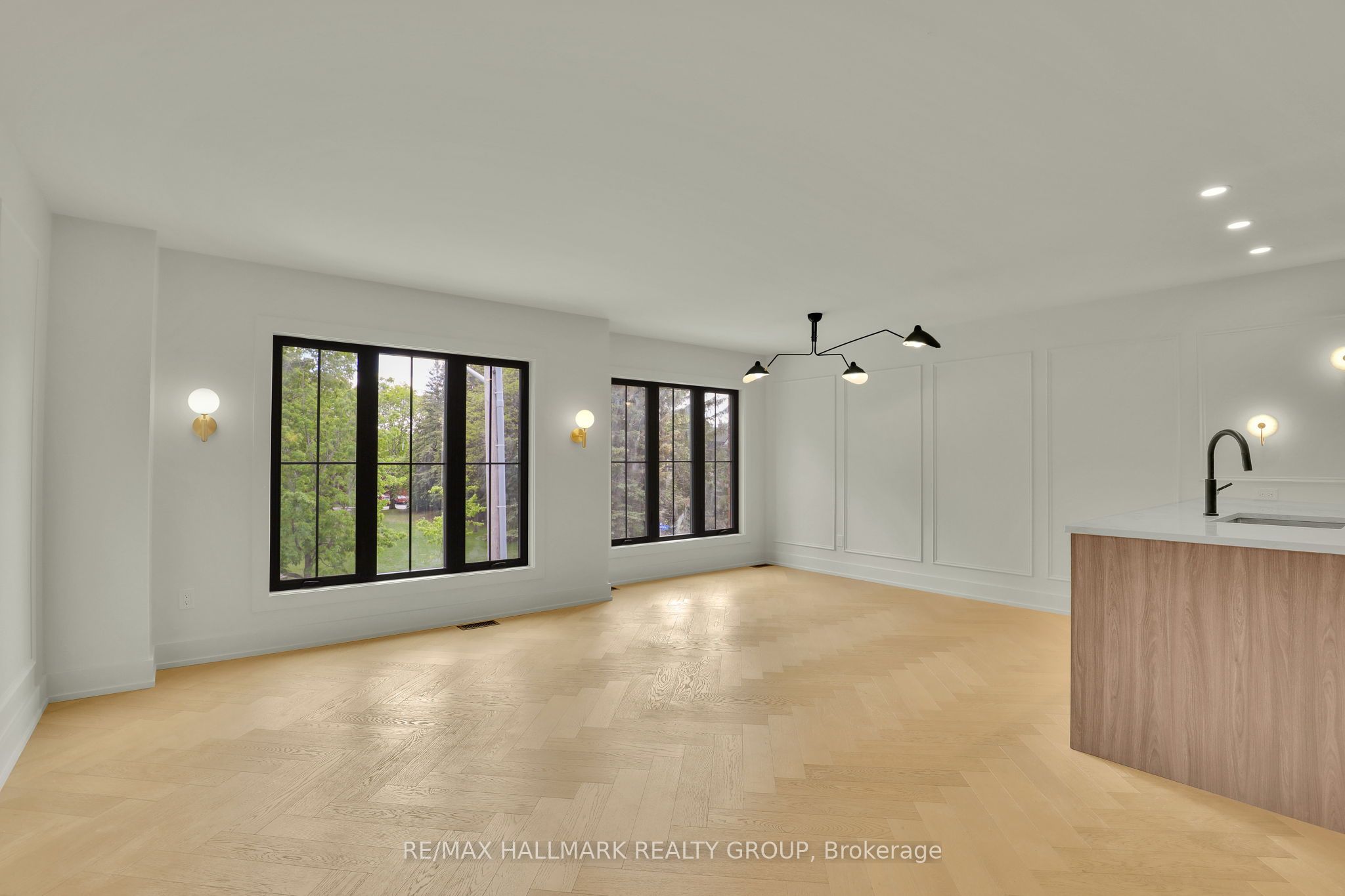 13 Ella Street 3, Glebe - Ottawa East and Area, ON K1S 2S3 photo 3