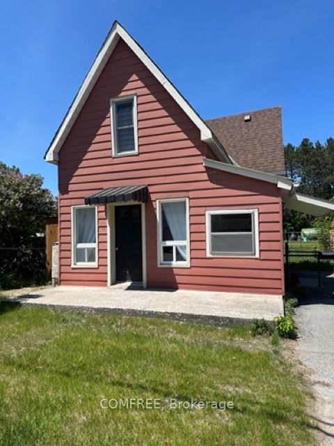 10 Neilson Street, McNab/Braeside, ON K7S 3G2 photo 2