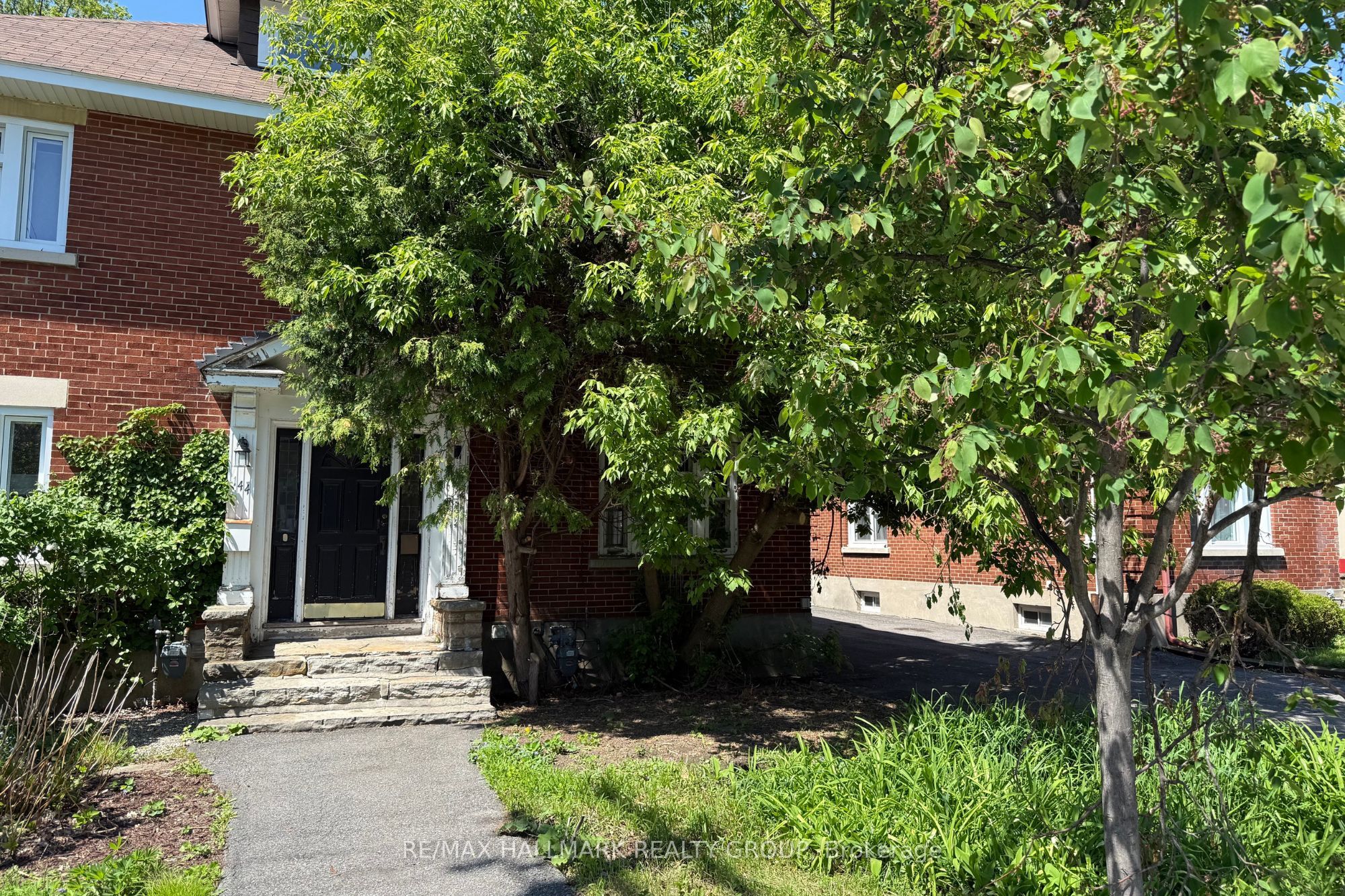 142 Clarendon Avenue, Tunneys Pasture and Ottawa West, ON K1Y 0R5