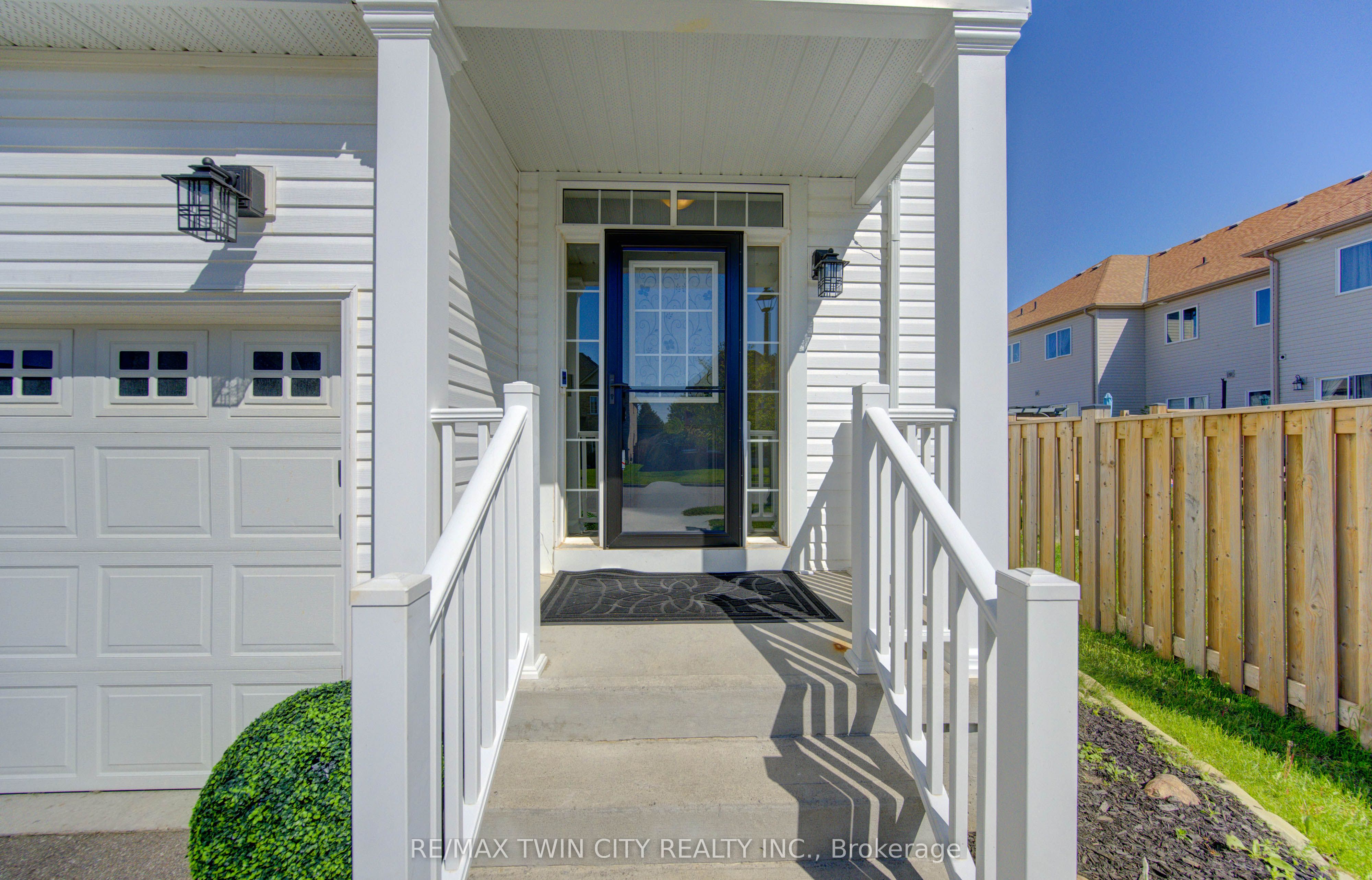 79 Ryan Street, Centre Wellington, ON N1M 0E4 photo 3