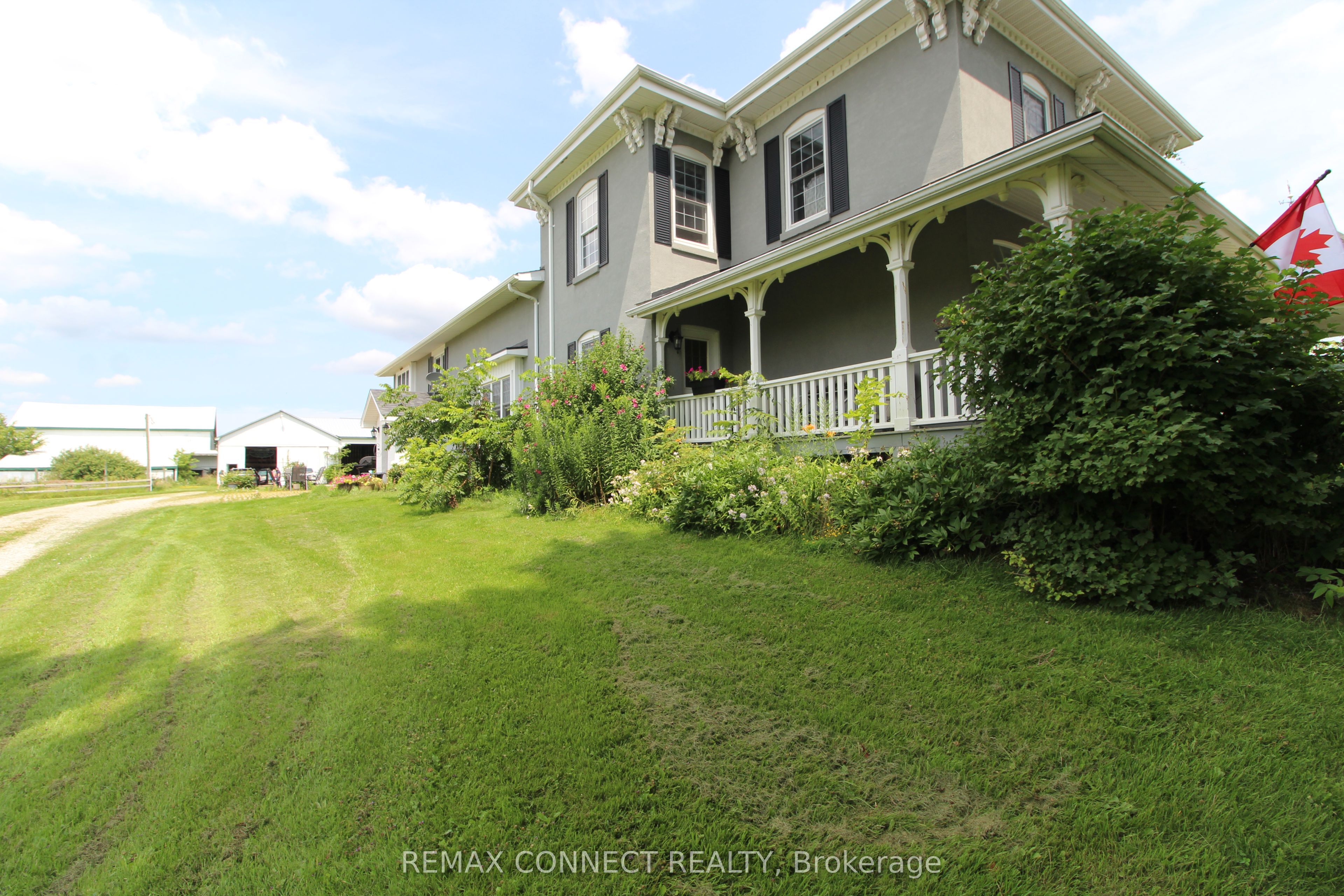 10748 McEwen Drive ..House, Middlesex Centre, ON N0M 1P0 photo 5