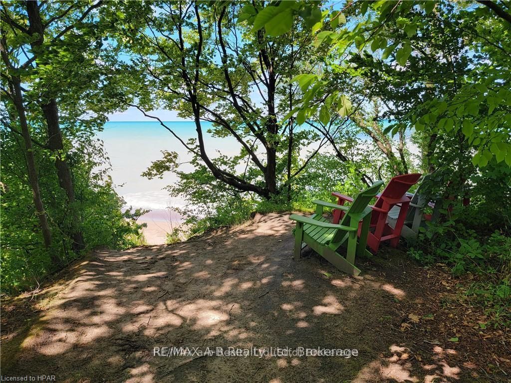 74730 Elm Crescent, Bluewater, ON N0M 1G0 photo 3
