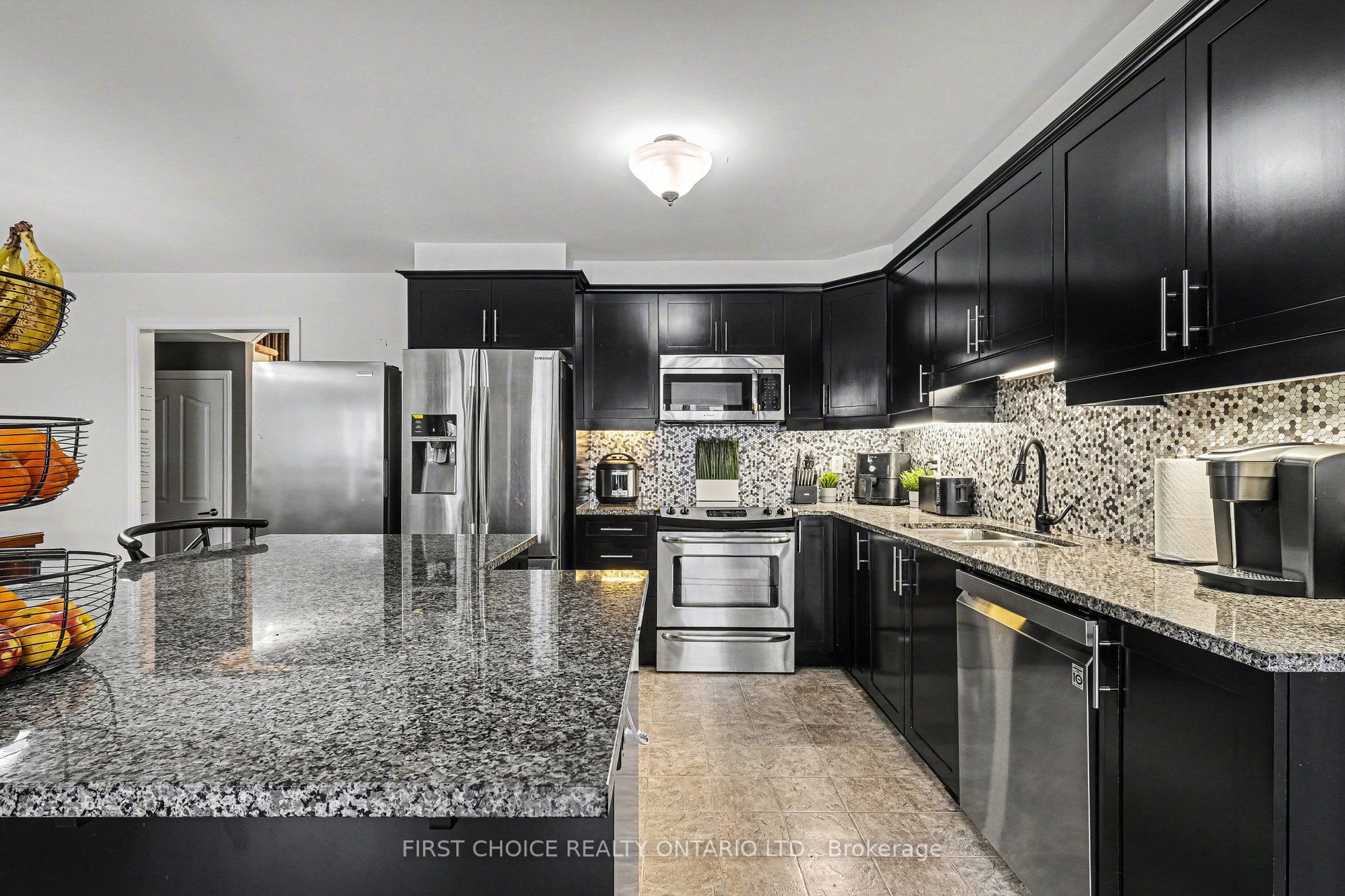 622 Bluegill Avenue, Barrhaven, ON K2J 5Y8 photo 4