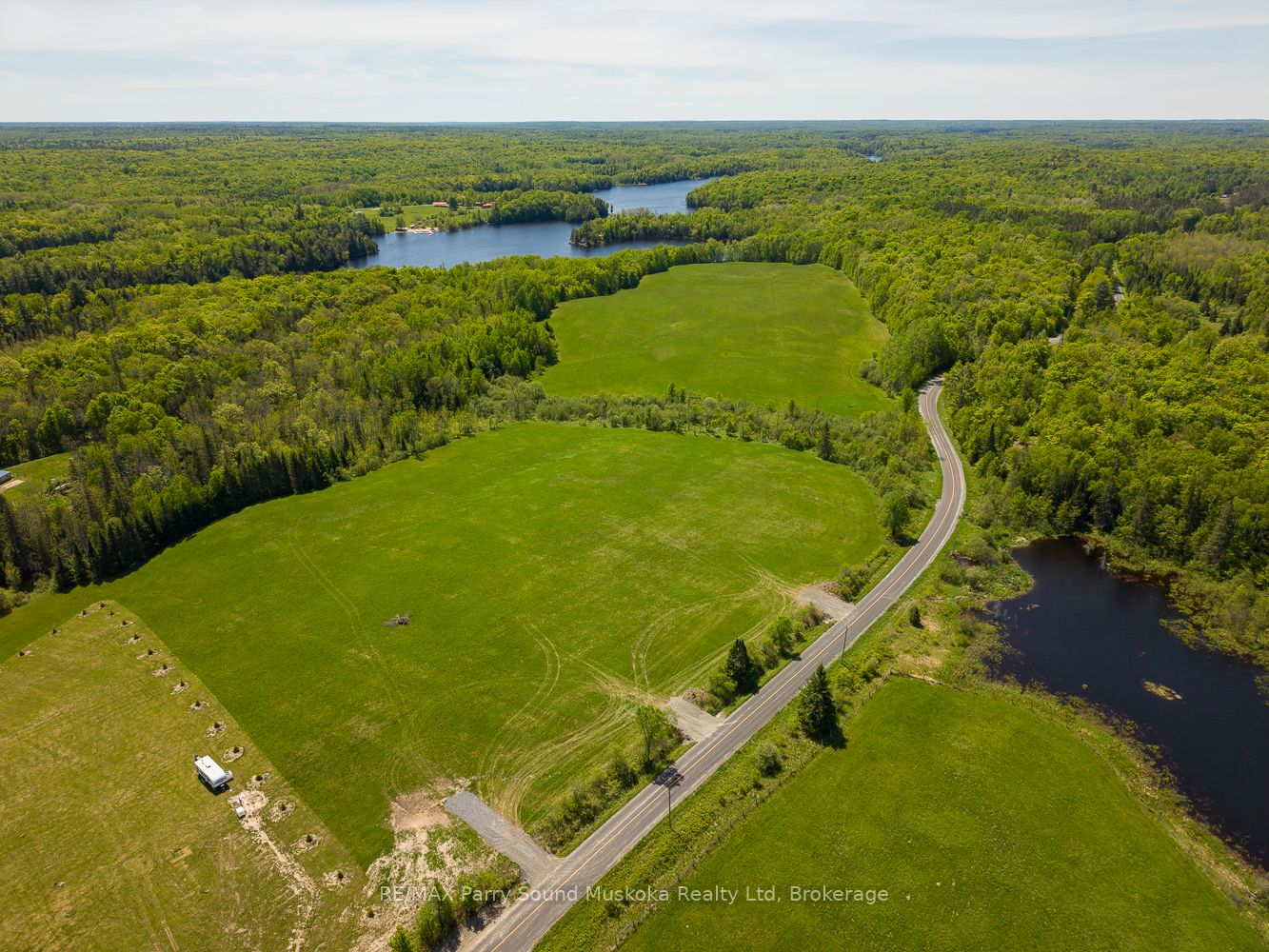 265 Balsam Road, McKellar, ON P0G 1C0 photo 3