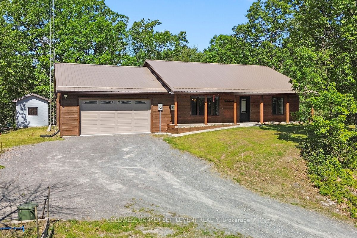 15 Redpath Lane, Rideau Lakes, ON K0G 1E0