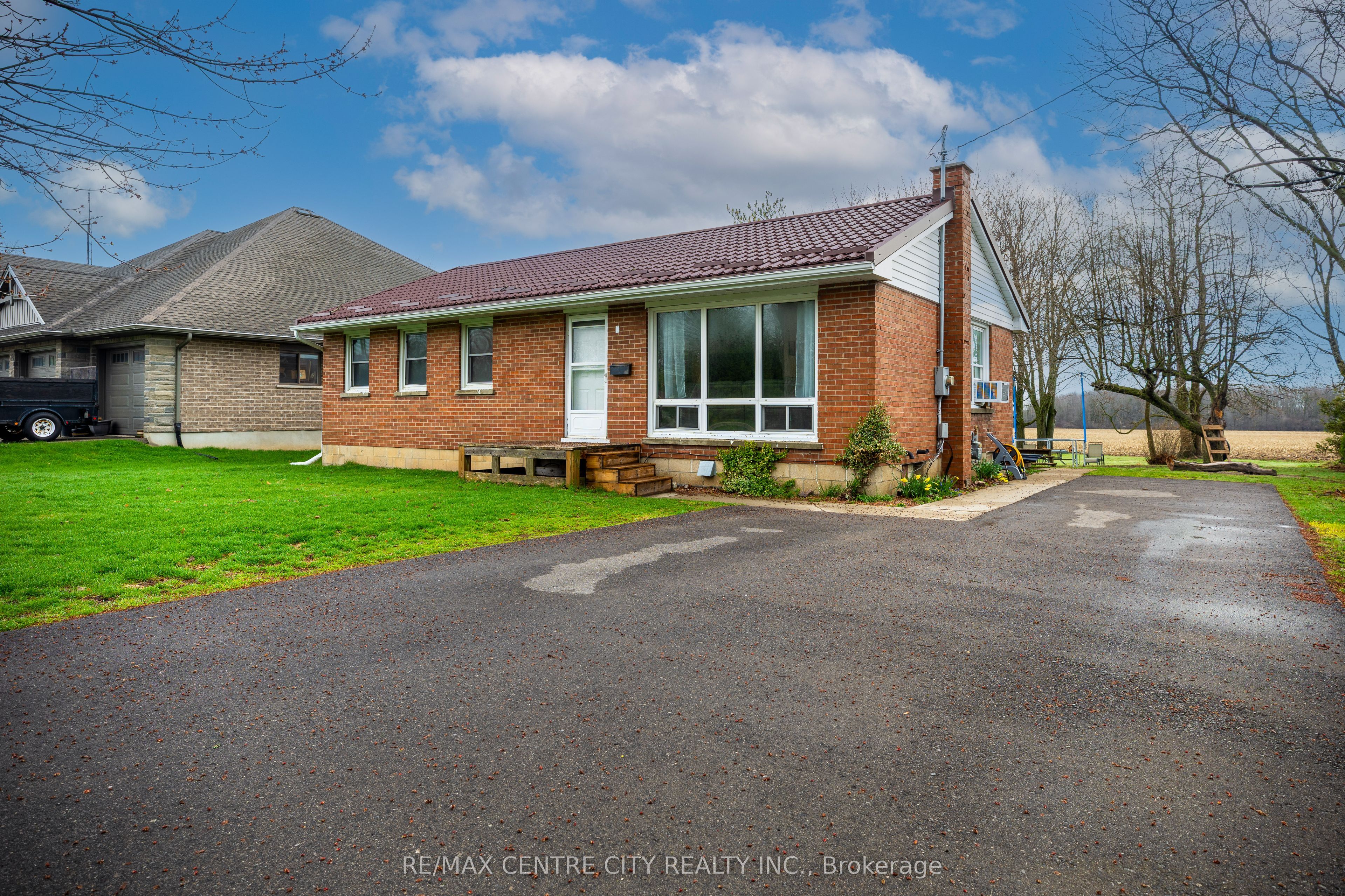 194 Centennial Avenue, Central Elgin, ON N5R 5B2