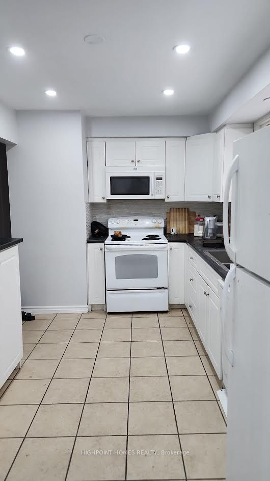 560 Glen Forrest Boulevard, Waterloo, ON N2L 4J2 photo 5