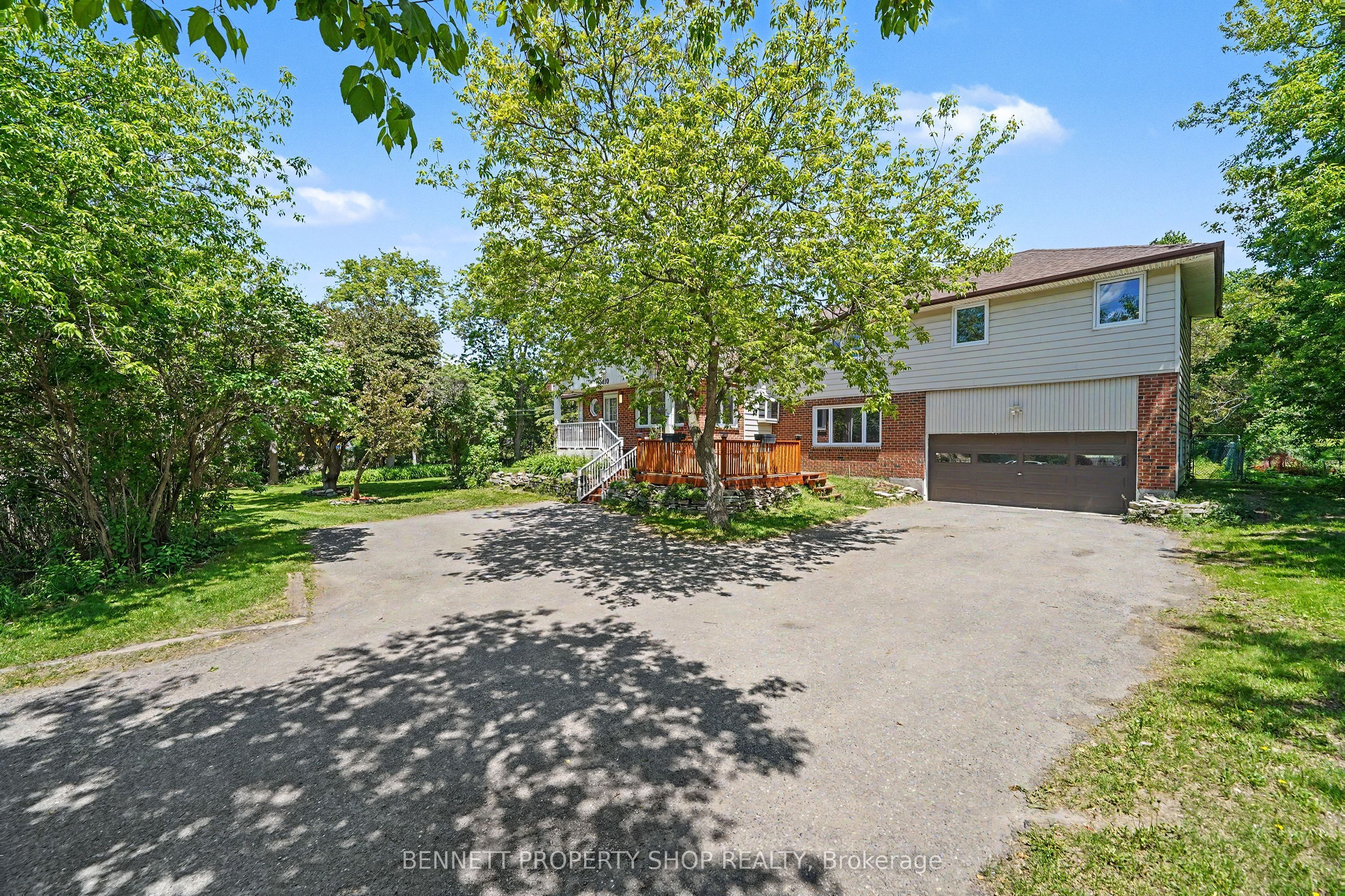 5410 Old Richmond Road, Bells Corners and South to Fallowfield, ON K2R 1G7 photo 2