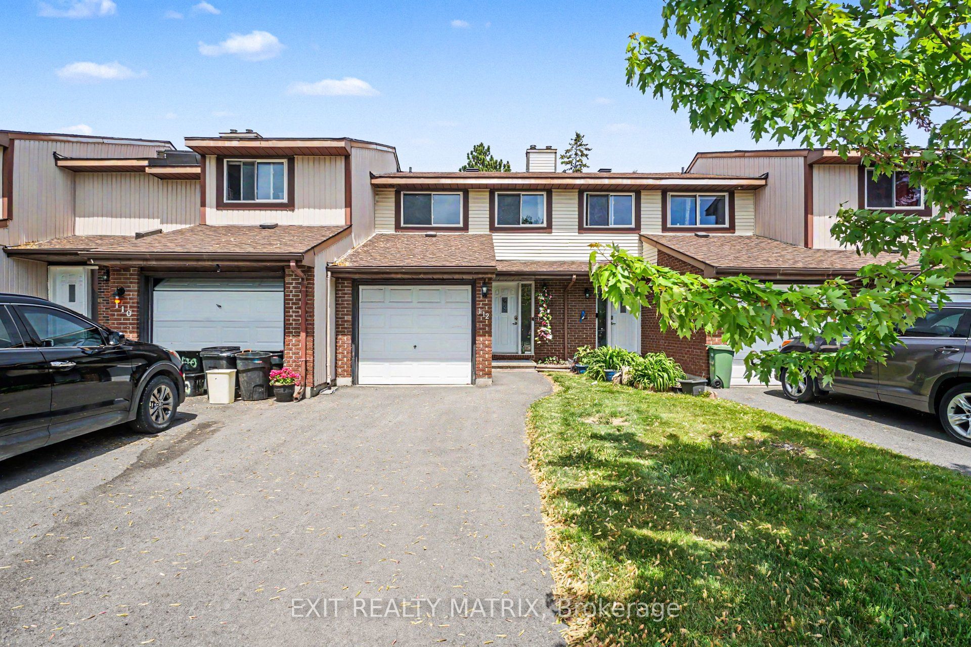 112 Castlefrank Road, Kanata, ON K2L 2Y8