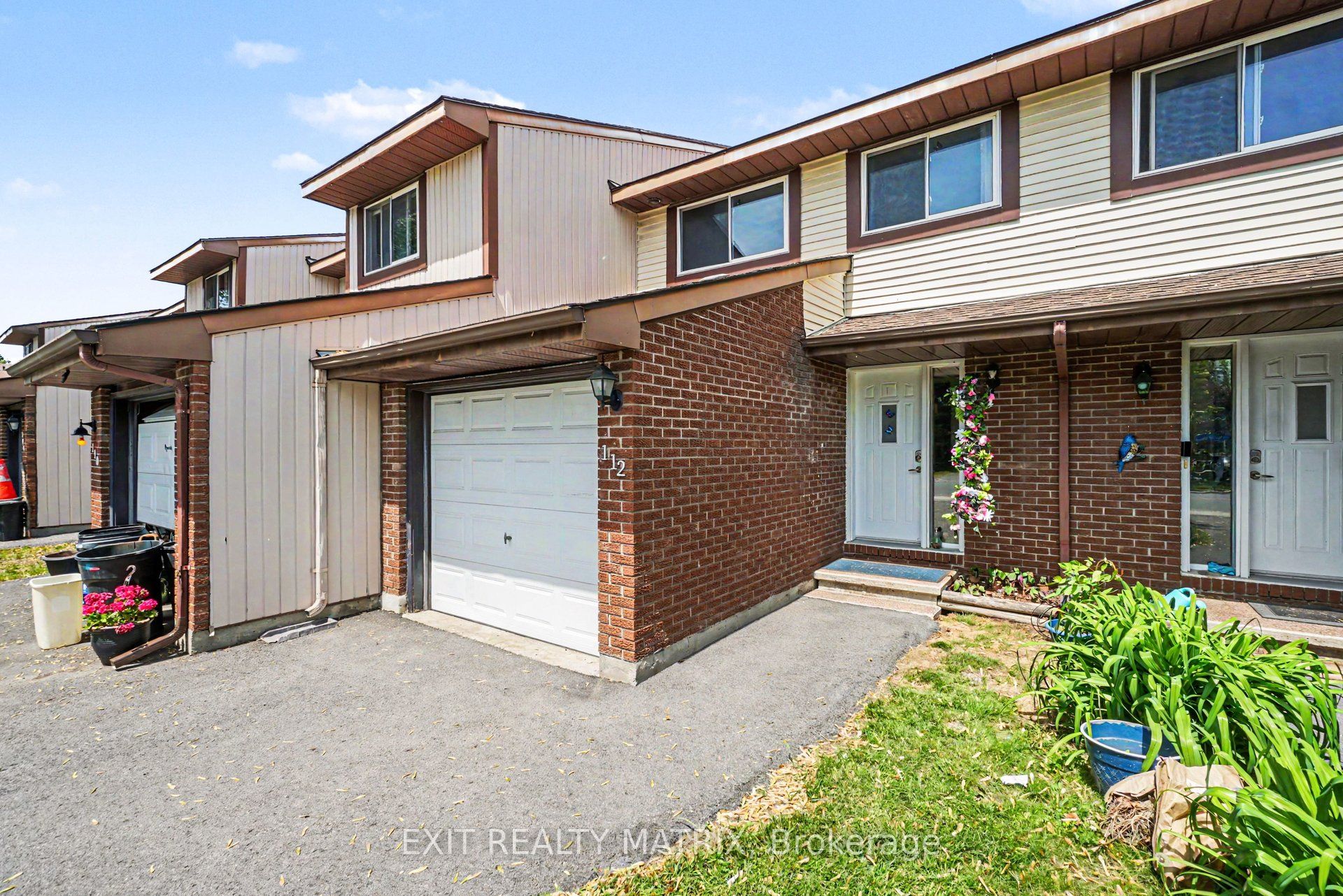 112 Castlefrank Road, Kanata, ON K2L 2Y8 photo 3