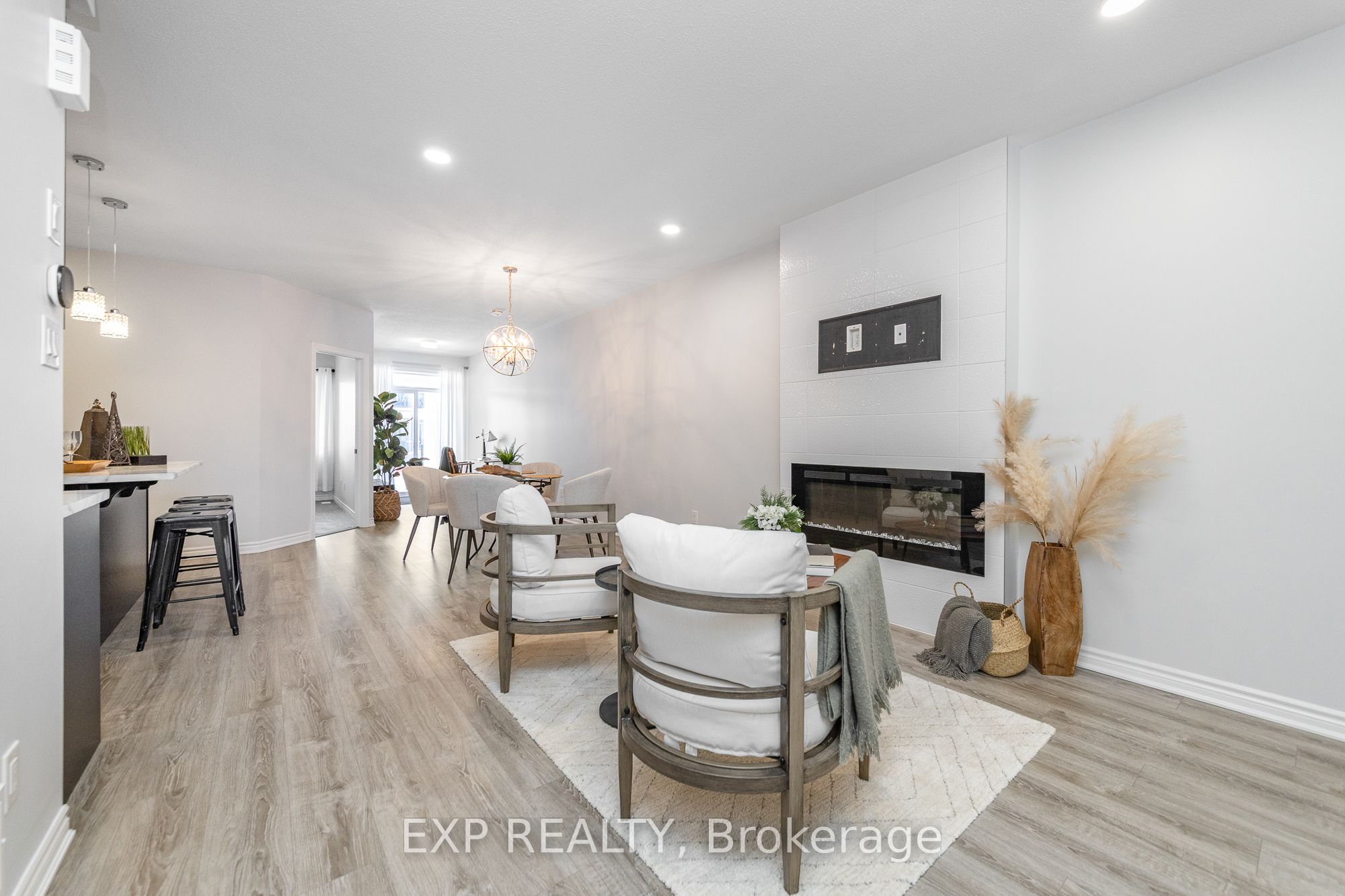 215 Lapland Private, Kanata, ON K2S 1B6 photo 5