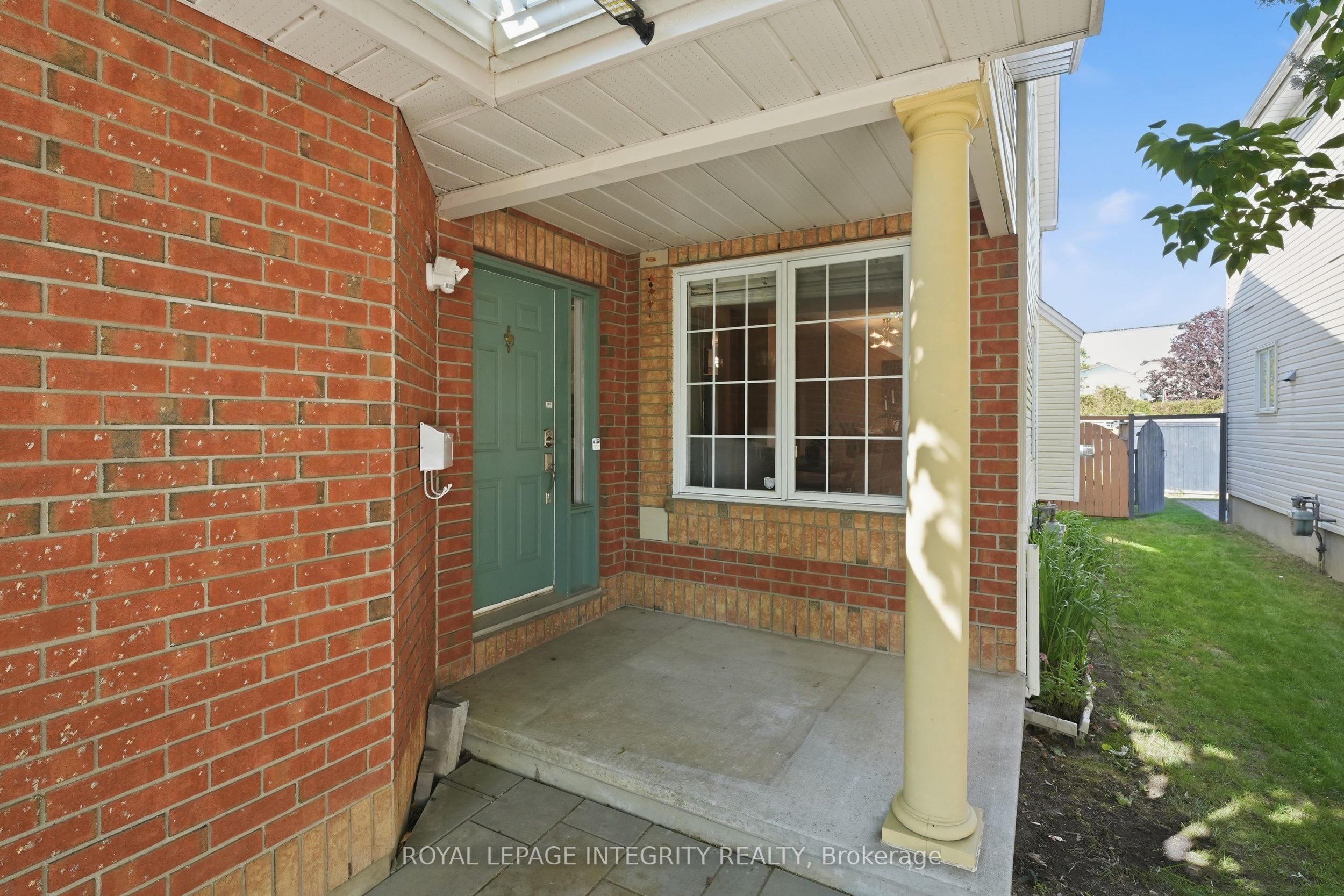 15 Halkirk Avenue, Kanata, ON K2V 1B1 photo 3