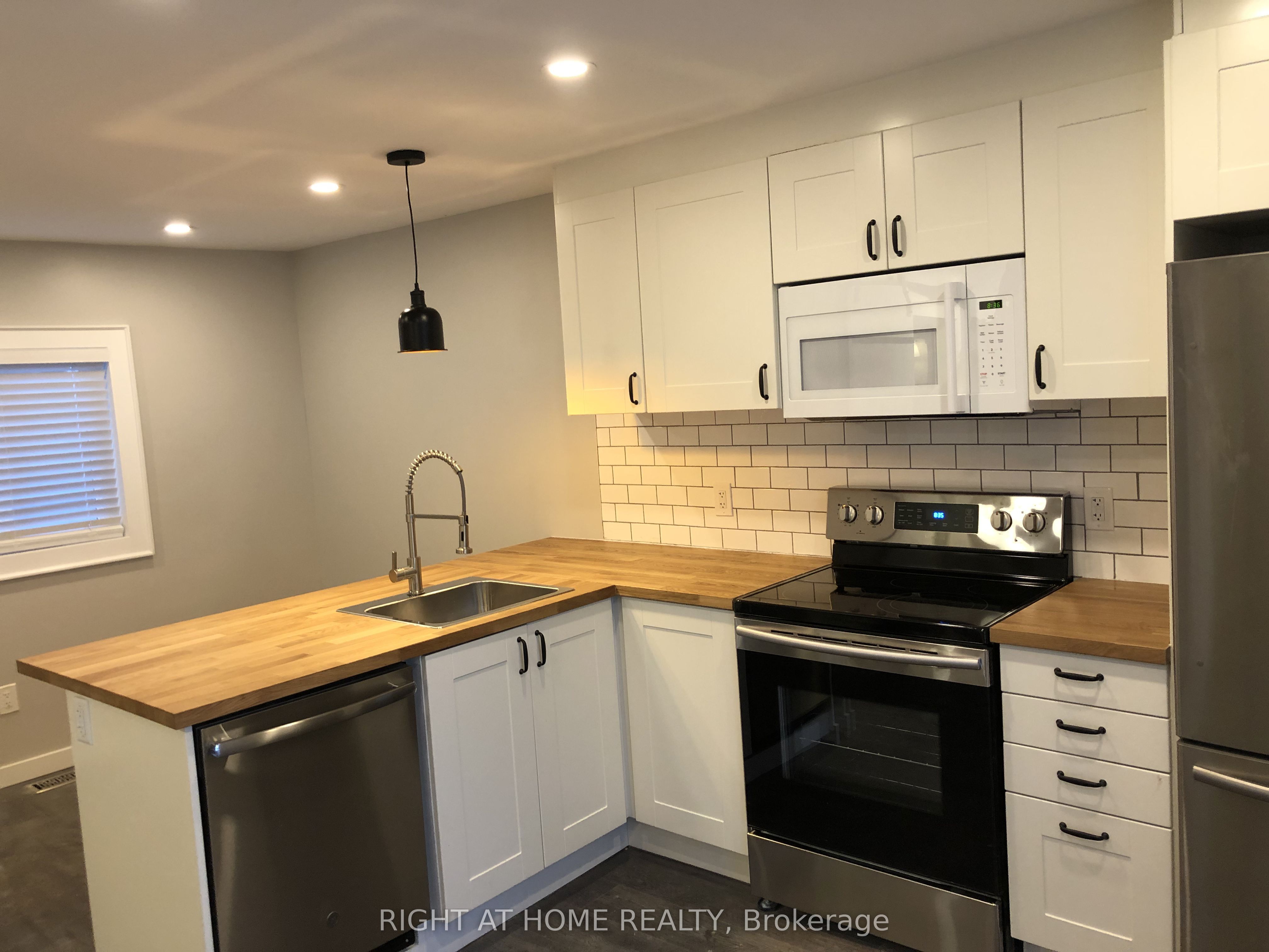 163 Emerson Street, London South, ON N5Z 3L5 photo 3