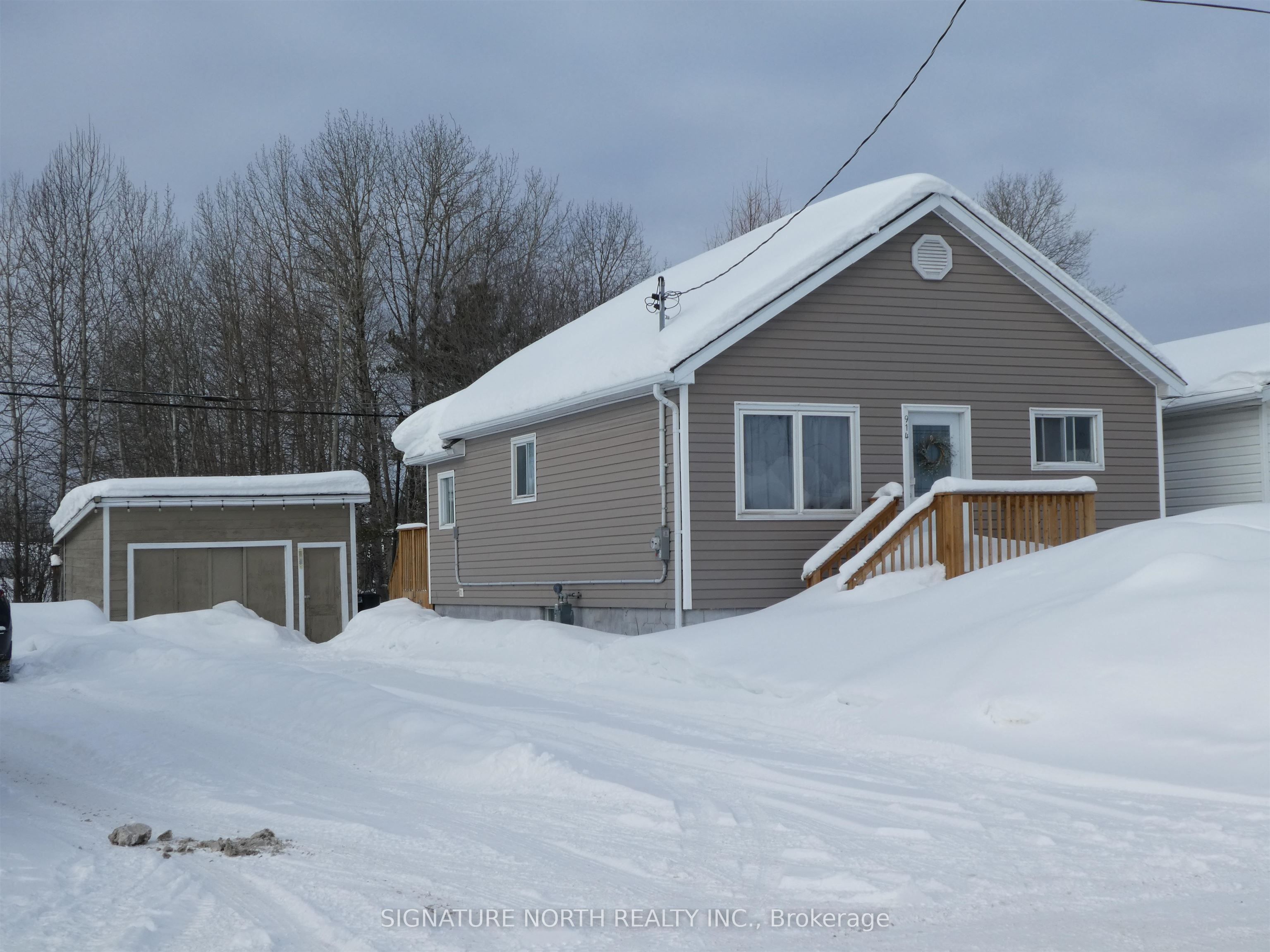 First St E, Greenstone, ON P0T 1M0
