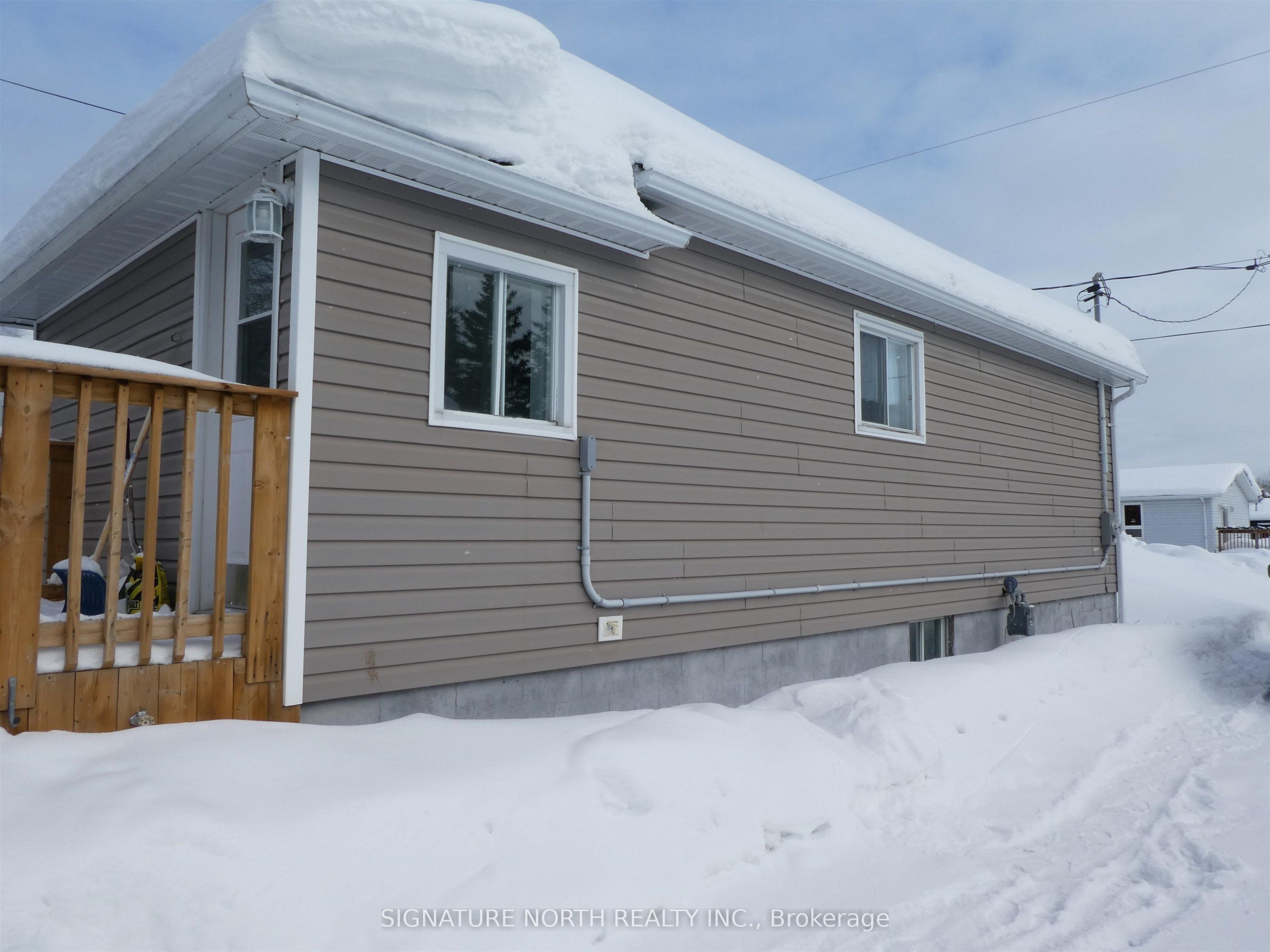 First St E, Greenstone, ON P0T 1M0 photo 4