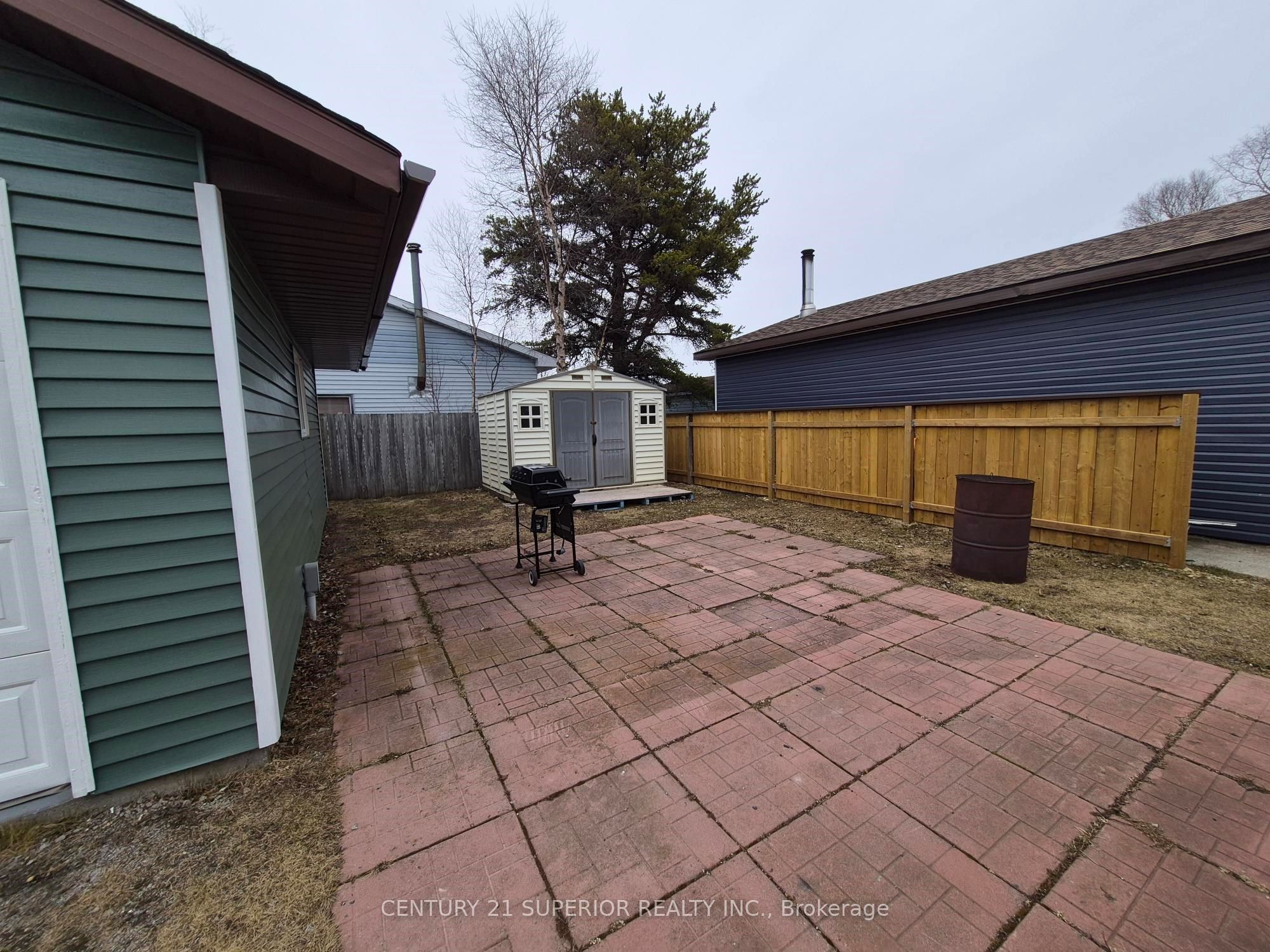 66 Jackson Crescent, Marathon, ON P0T 2E0 photo 3