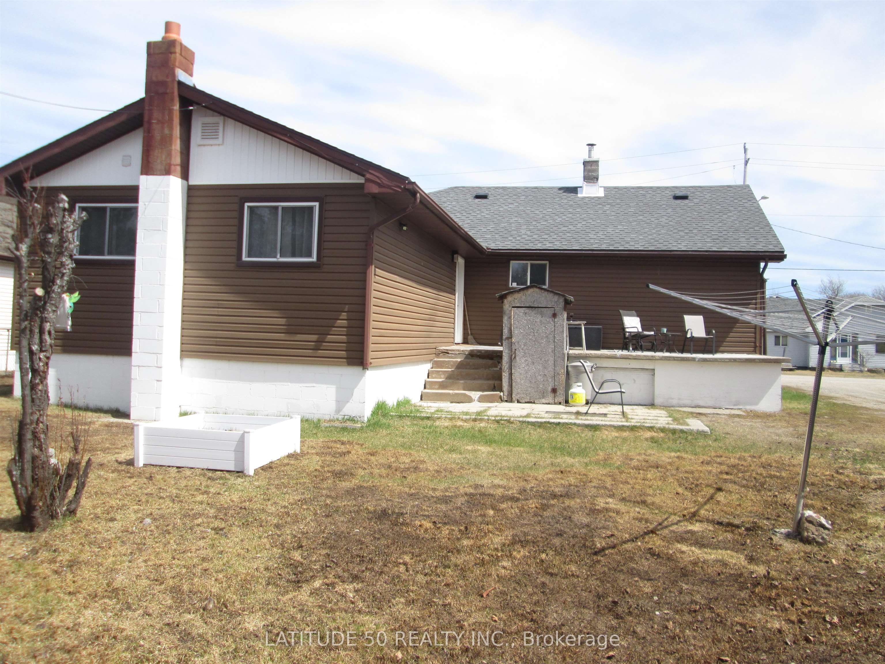 208 West Street, Ignace, ON P0T 1T0 photo 5