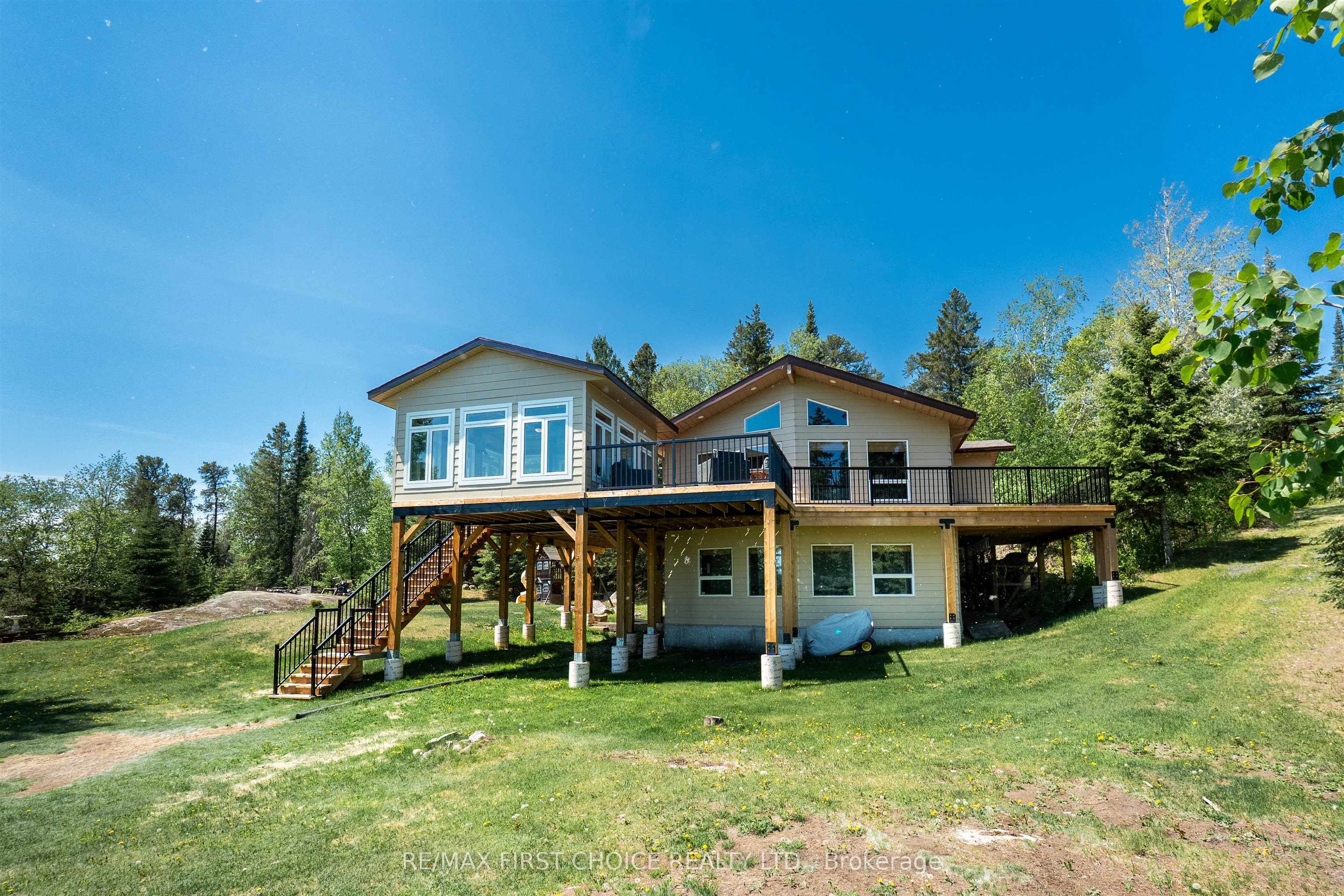 220D Phantom Drive, Kenora, ON P0X 1C0 photo 2