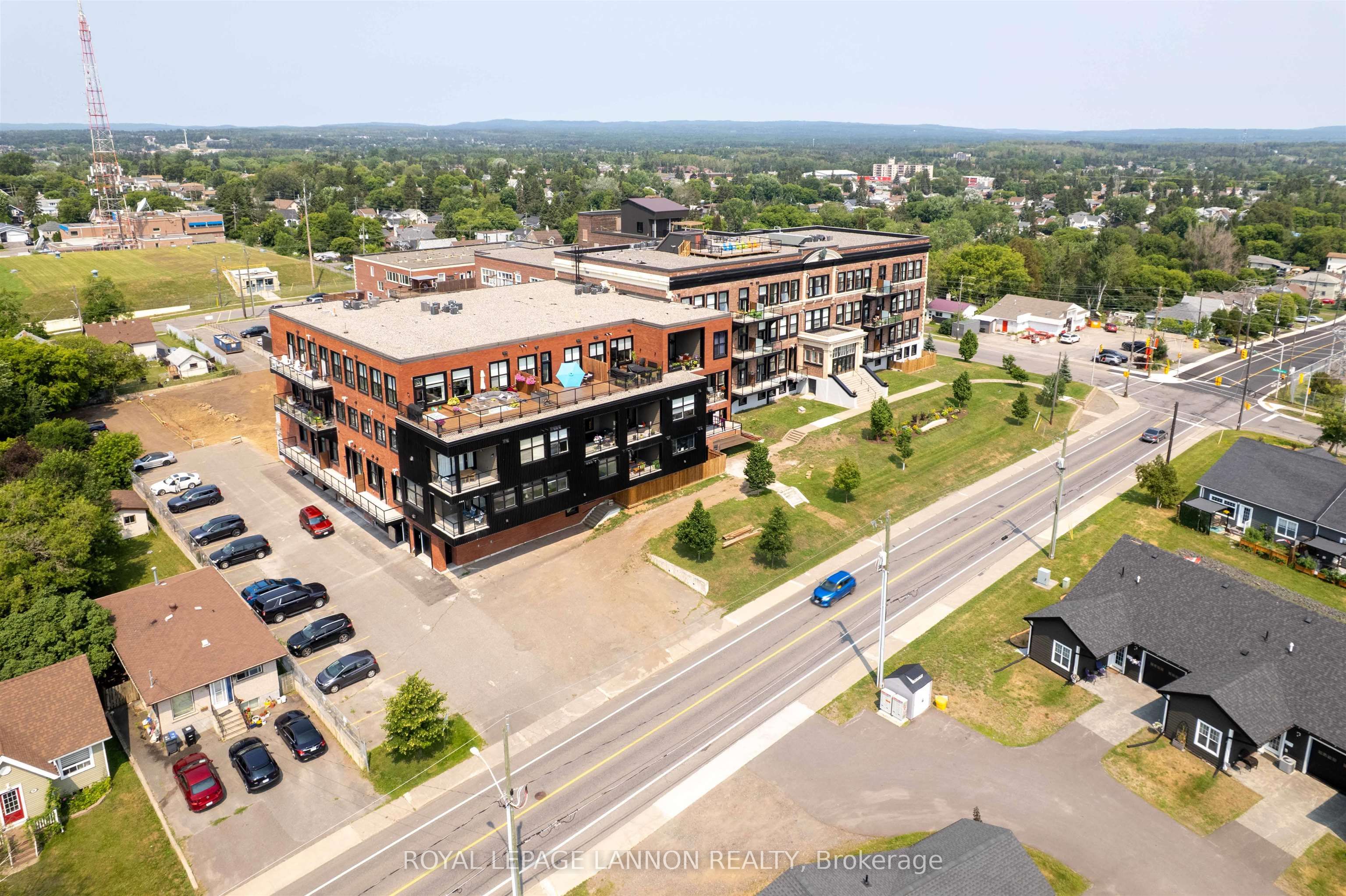 96 HIGH Street N 3209, Thunder Bay, ON P7B 4G7 photo 3