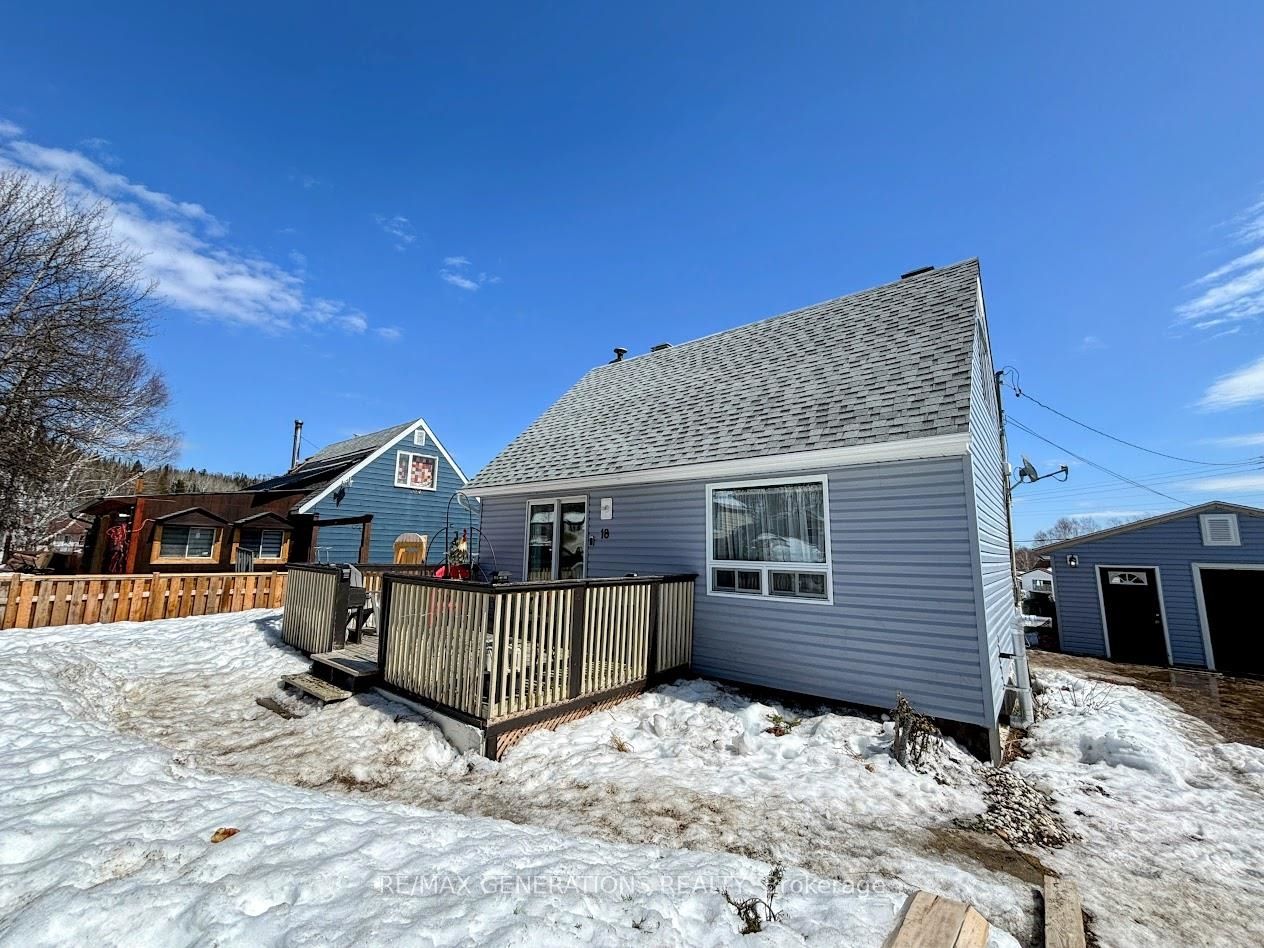 18 Swallow Drive, Manitouwadge, ON P0T 2C0