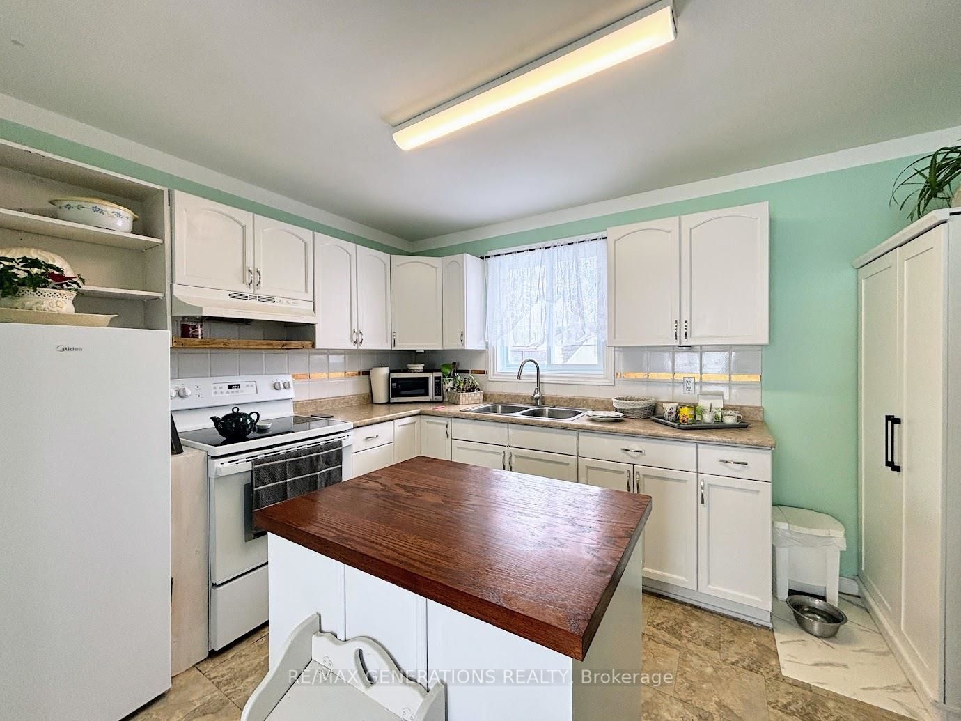 18 Swallow Drive, Manitouwadge, ON P0T 2C0 photo 3