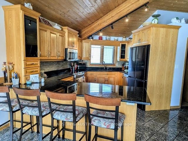 293 Ross Lapointe Road, Kenora Remote Area, ON P8N 2Y5 photo 3