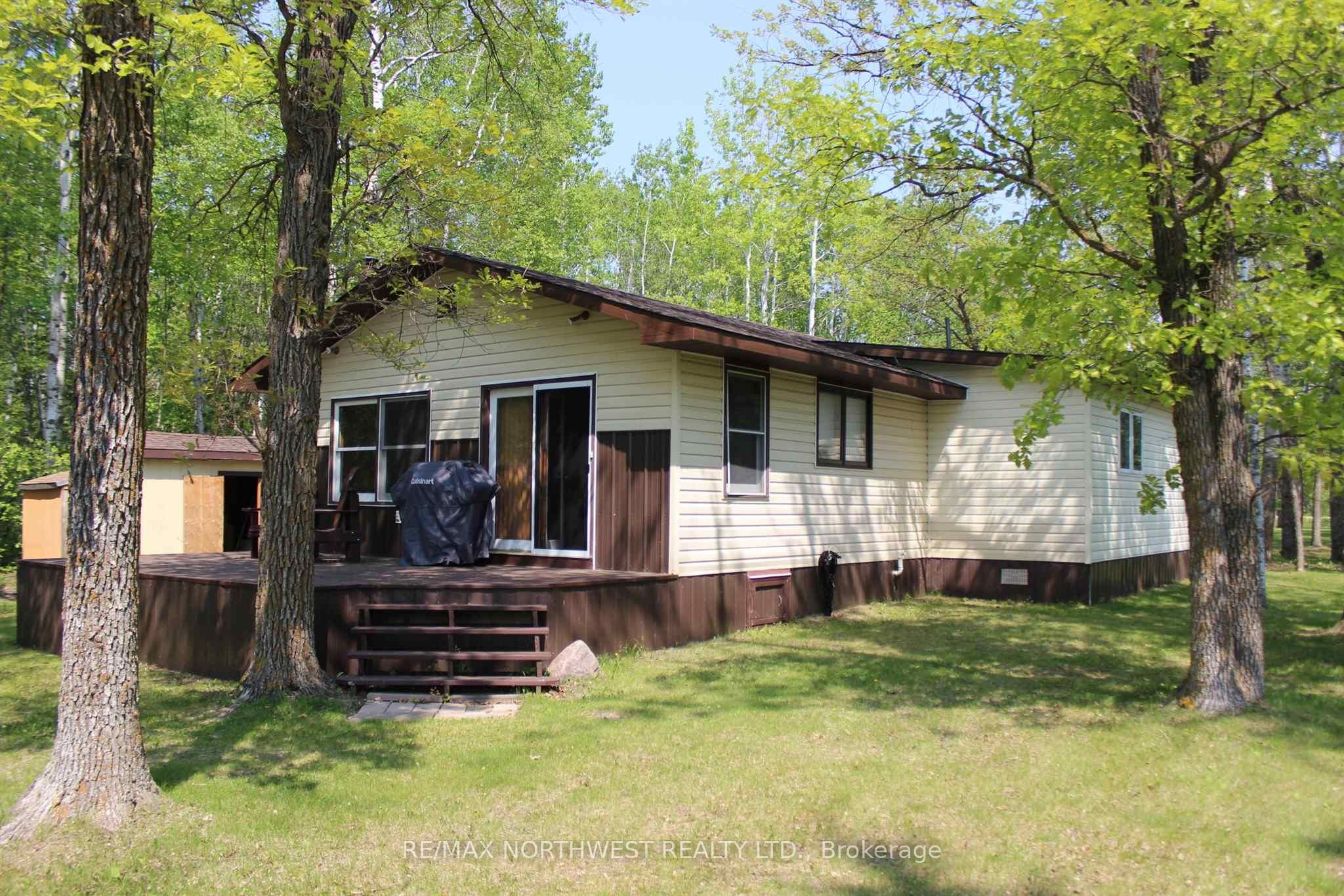 51 GRANT DR, Dawson, ON P0W 1L0